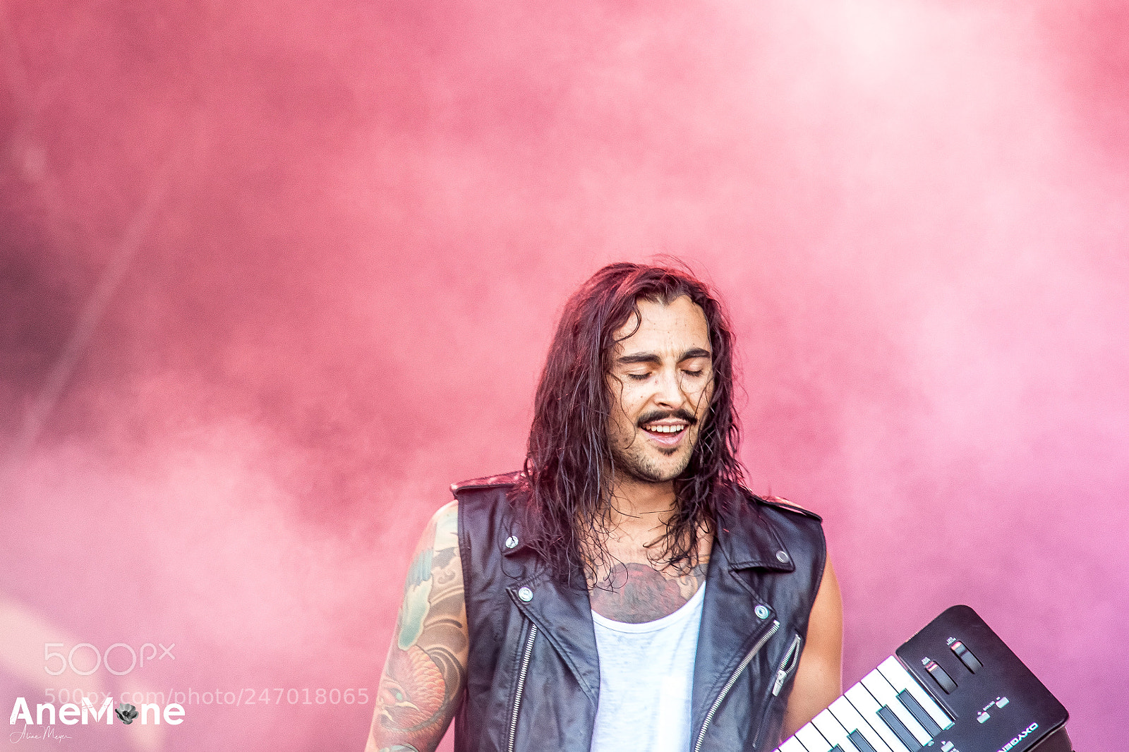 Canon EOS-1D X sample photo. Betraying the martyrs photography