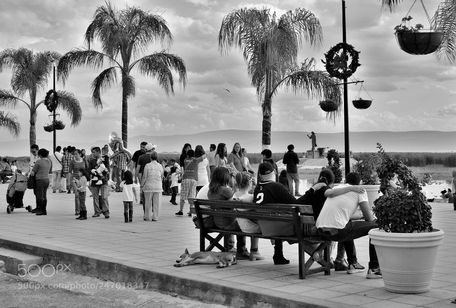 Nikon D3200 sample photo. Domingo en la plaza photography