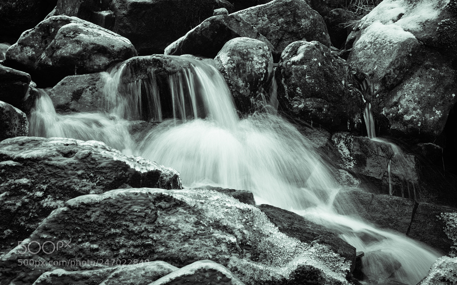 Canon EOS 80D sample photo. Ice, stones and water photography