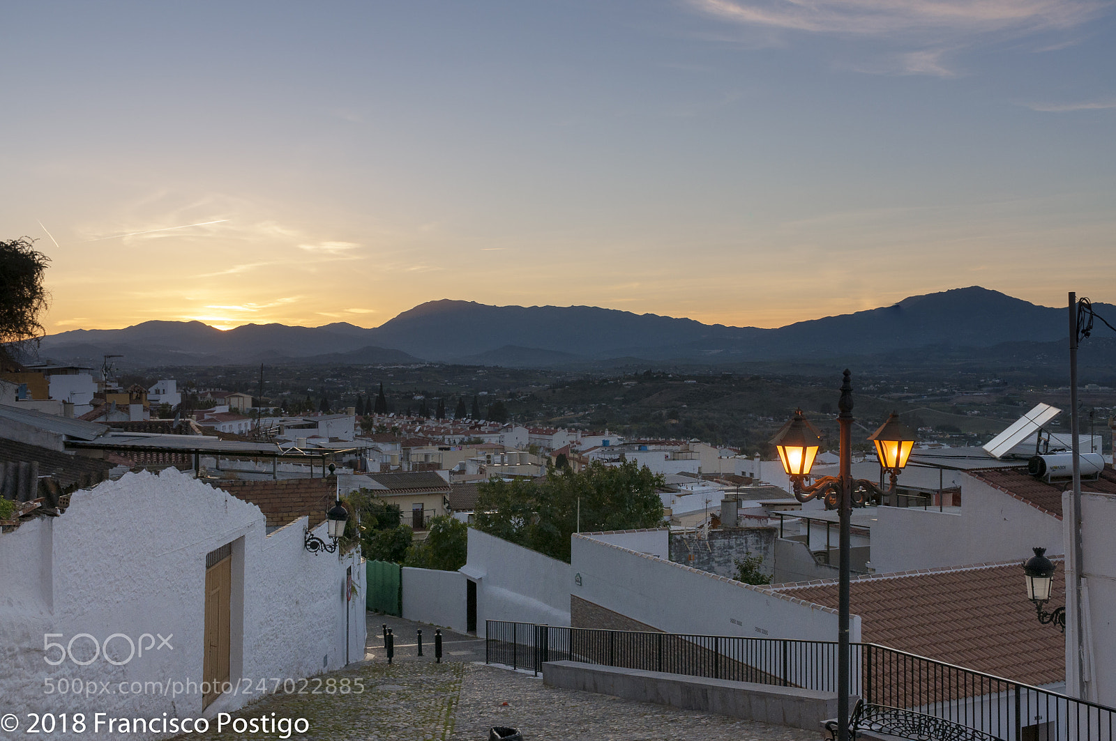 Nikon D5000 sample photo. The sun vs the photography