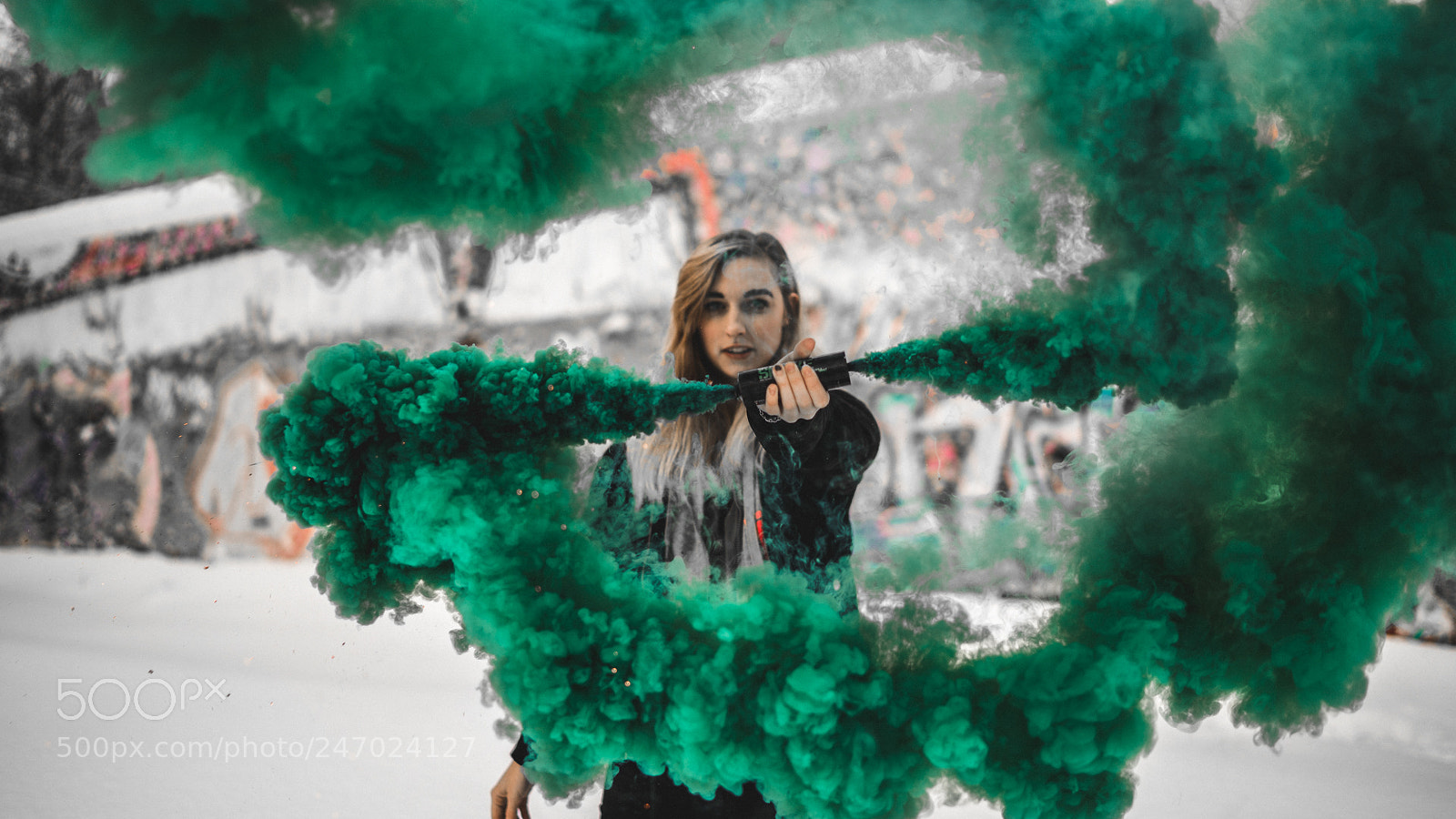 Sony a7R III sample photo. Rökbomb photography