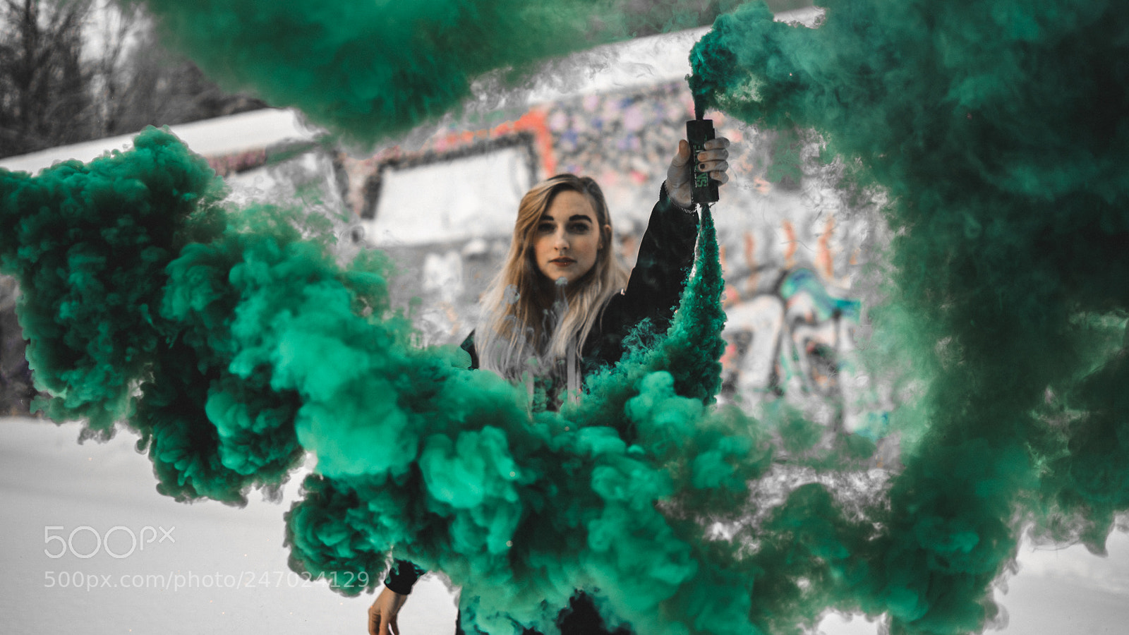 Sony a7R III sample photo. Rökbomb photography