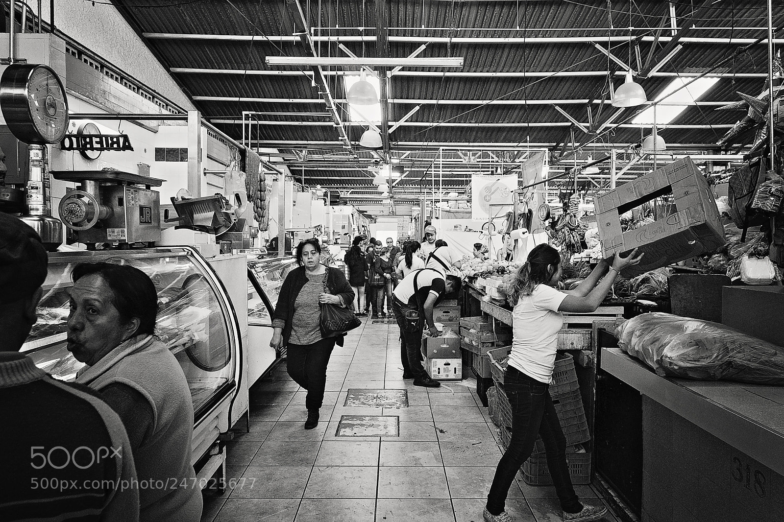 Sony a9 sample photo. Moving market photography