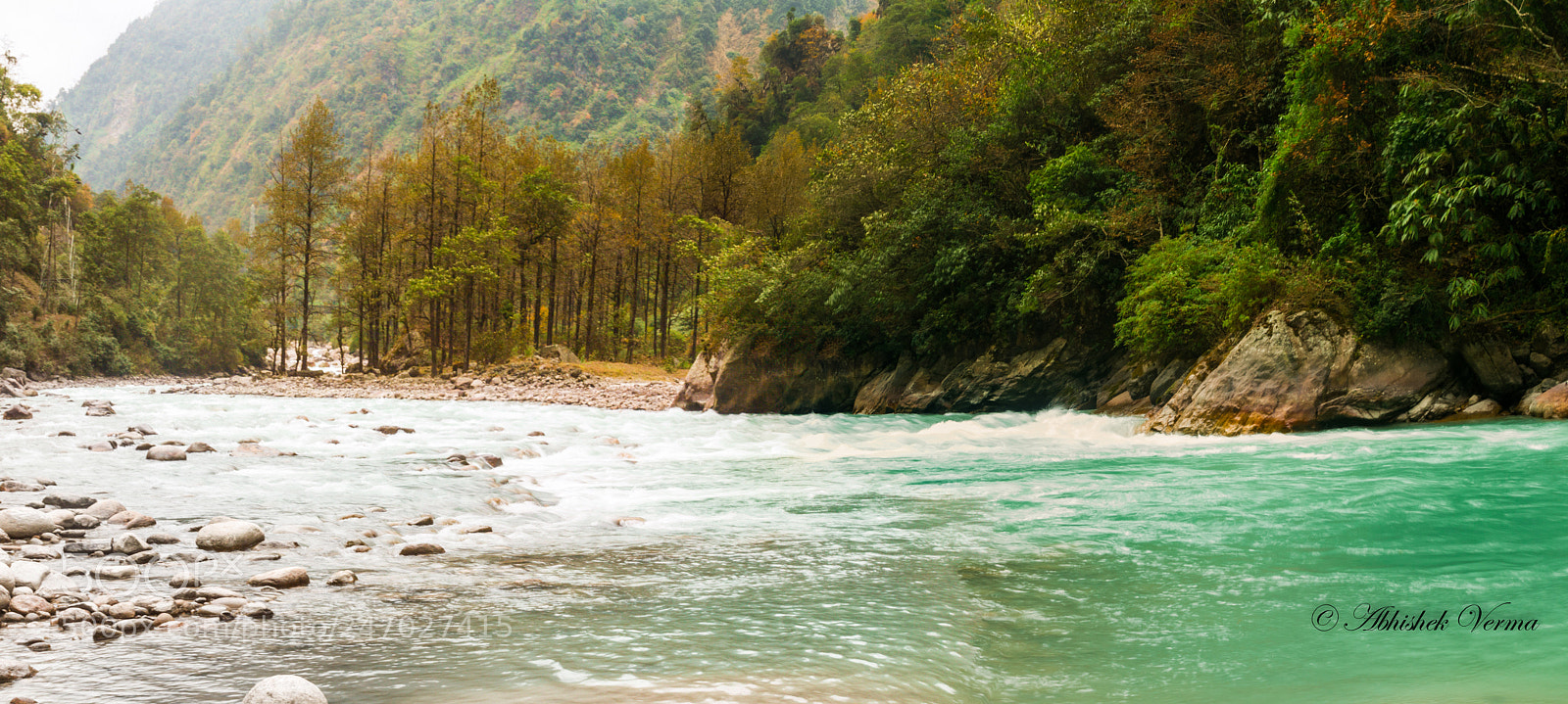 Canon EOS 550D (EOS Rebel T2i / EOS Kiss X4) sample photo. Lachung river photography
