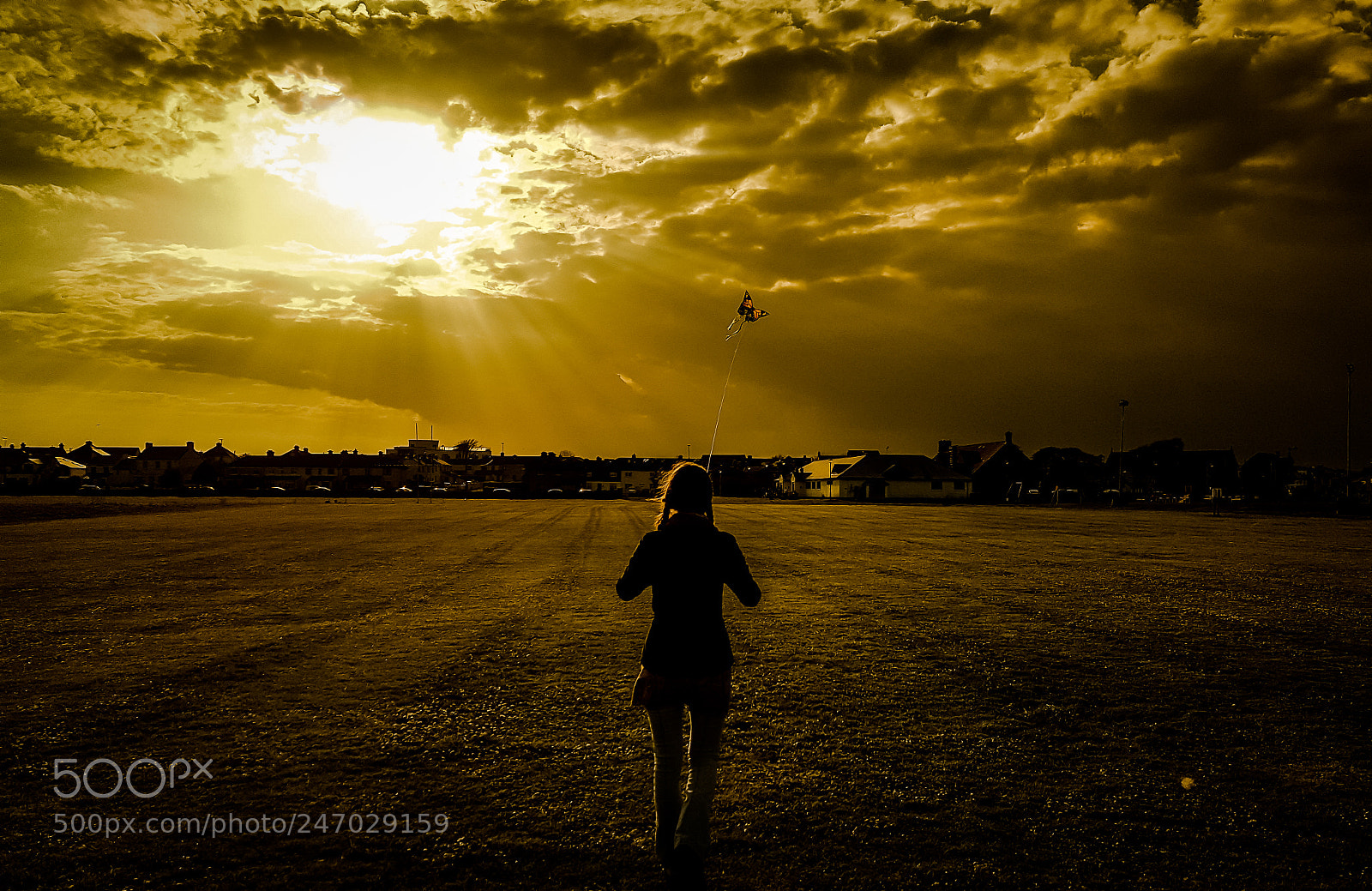 Samsung Galaxy S6 sample photo. Maria with kite photography