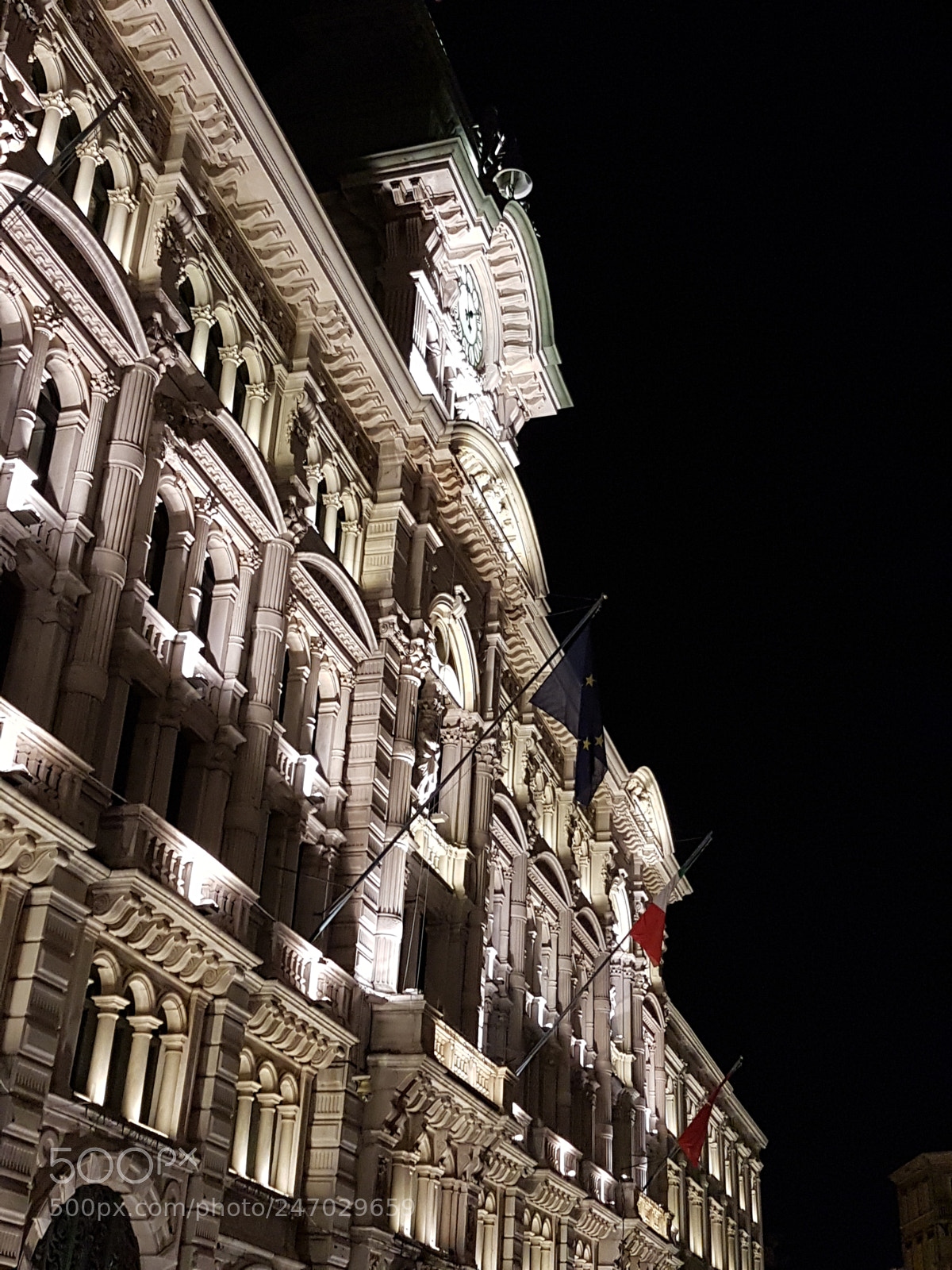 Samsung Galaxy S7 sample photo. Architecture at night photography