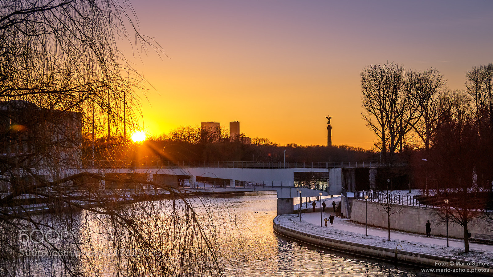 Canon EOS 7D Mark II sample photo. Winter sunset photography