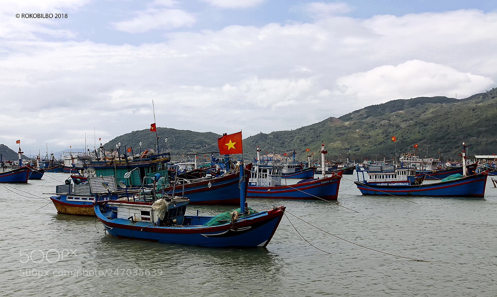 Canon EOS 50D sample photo. Vietnamese fishing boat 3 photography