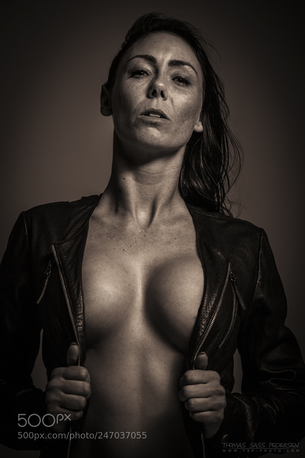 Canon EOS 5DS R sample photo. Powerwoman photography