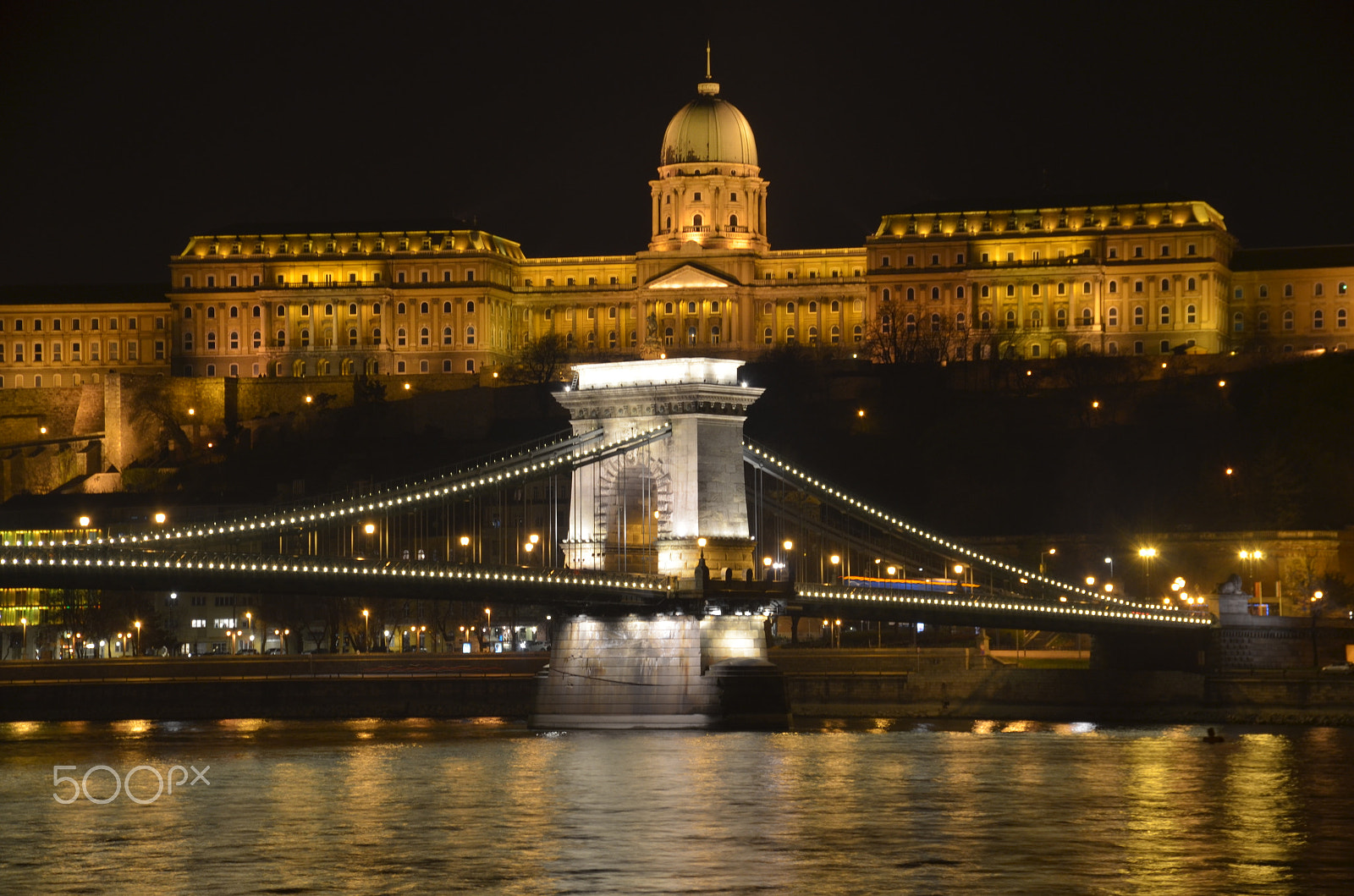 Nikon D5100 + Sigma 18-200mm F3.5-6.3 II DC OS HSM sample photo. Chain bridge, budapest photography