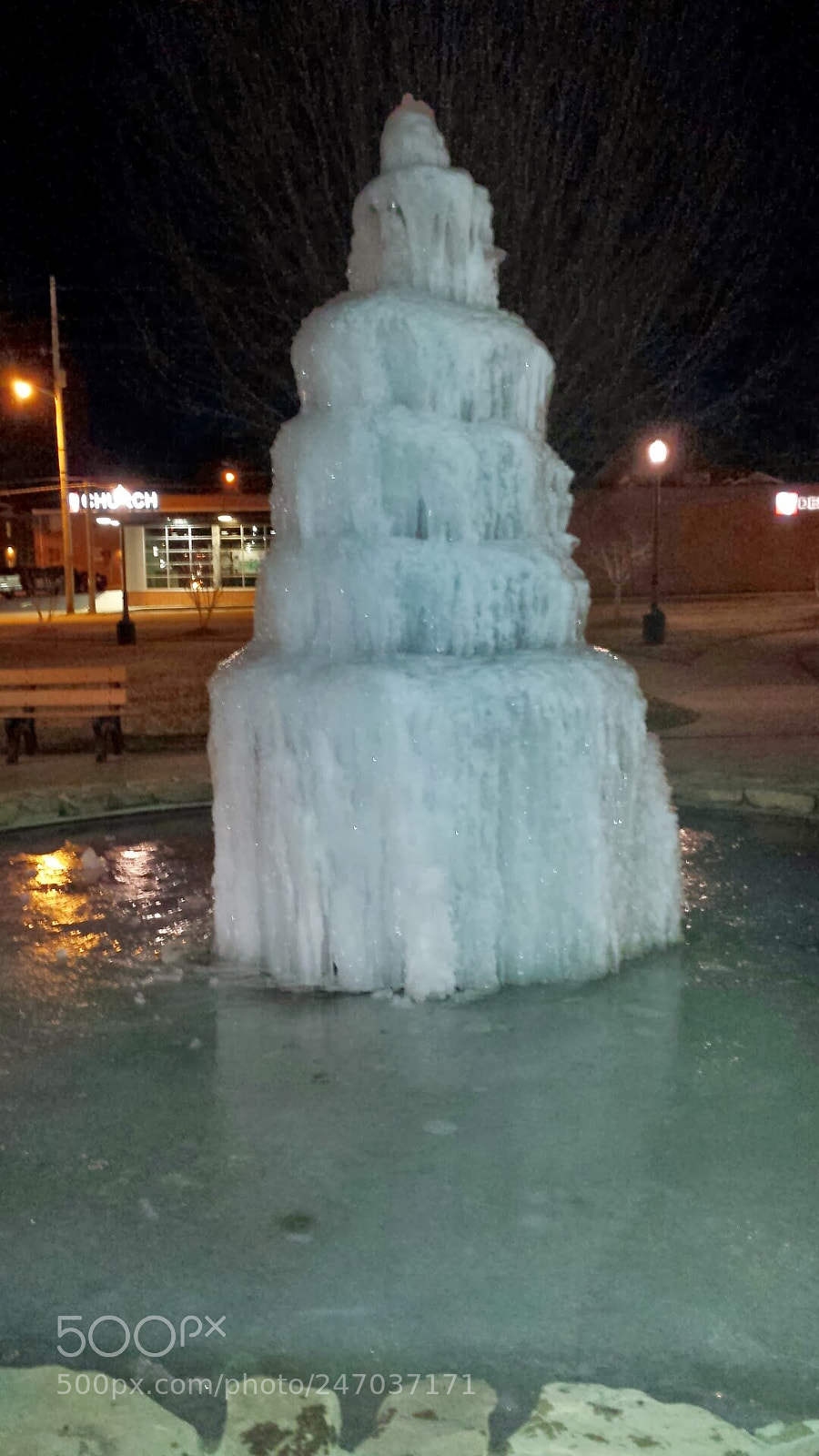 Samsung Galaxy S4 sample photo. Frozen fountain photography