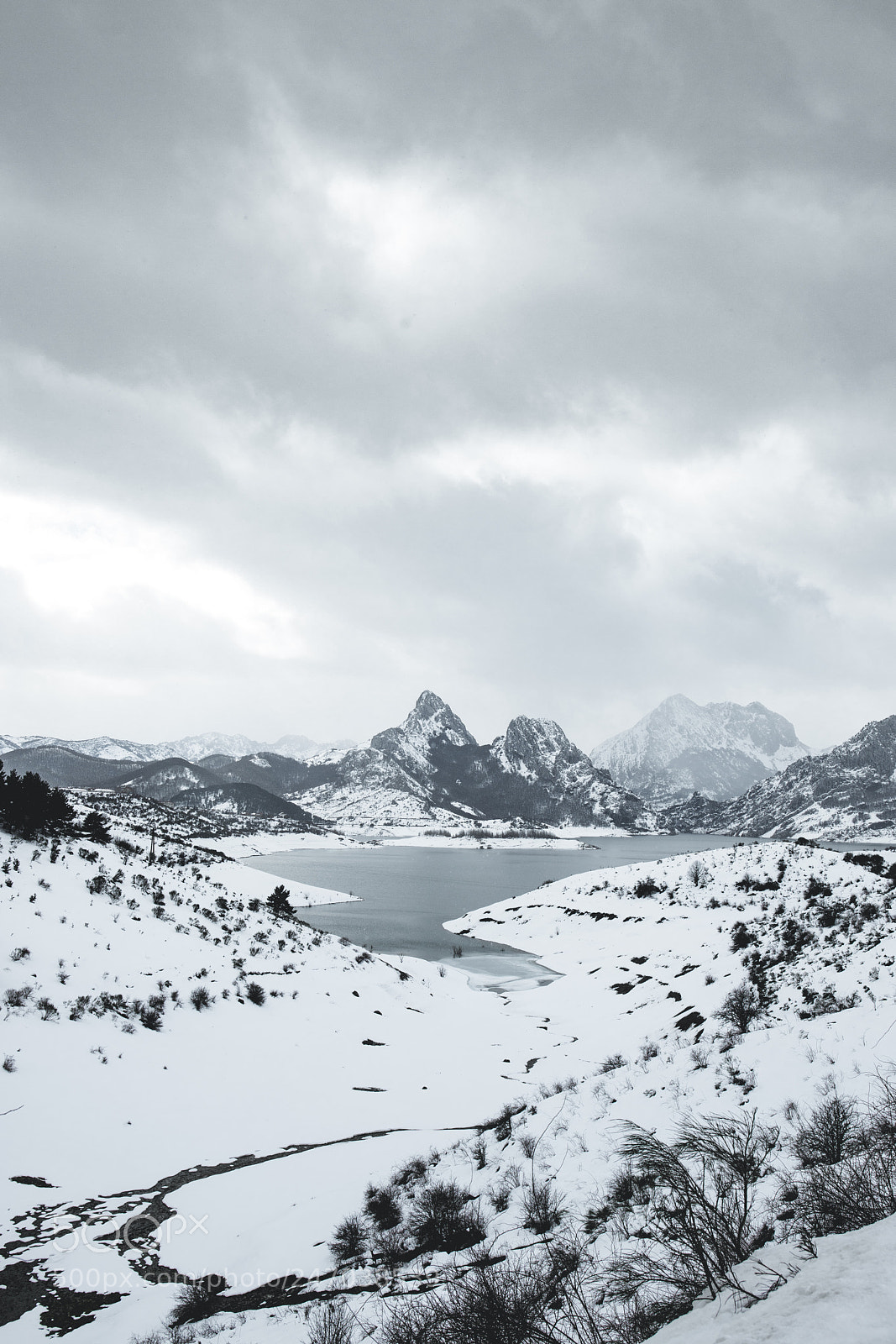 Canon EOS 6D Mark II sample photo. Snow photography
