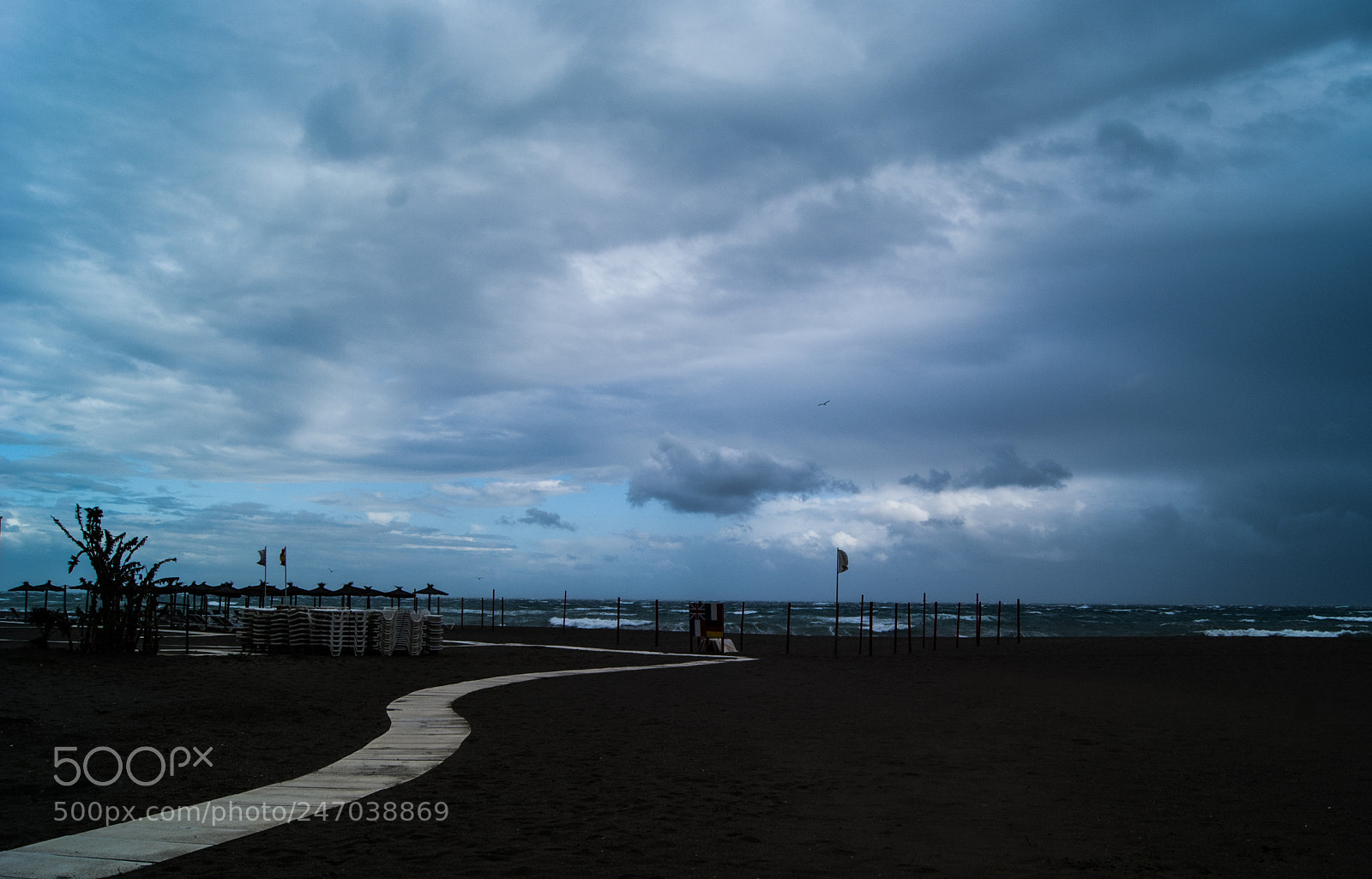 Sony Alpha DSLR-A230 sample photo. Storm a coming photography