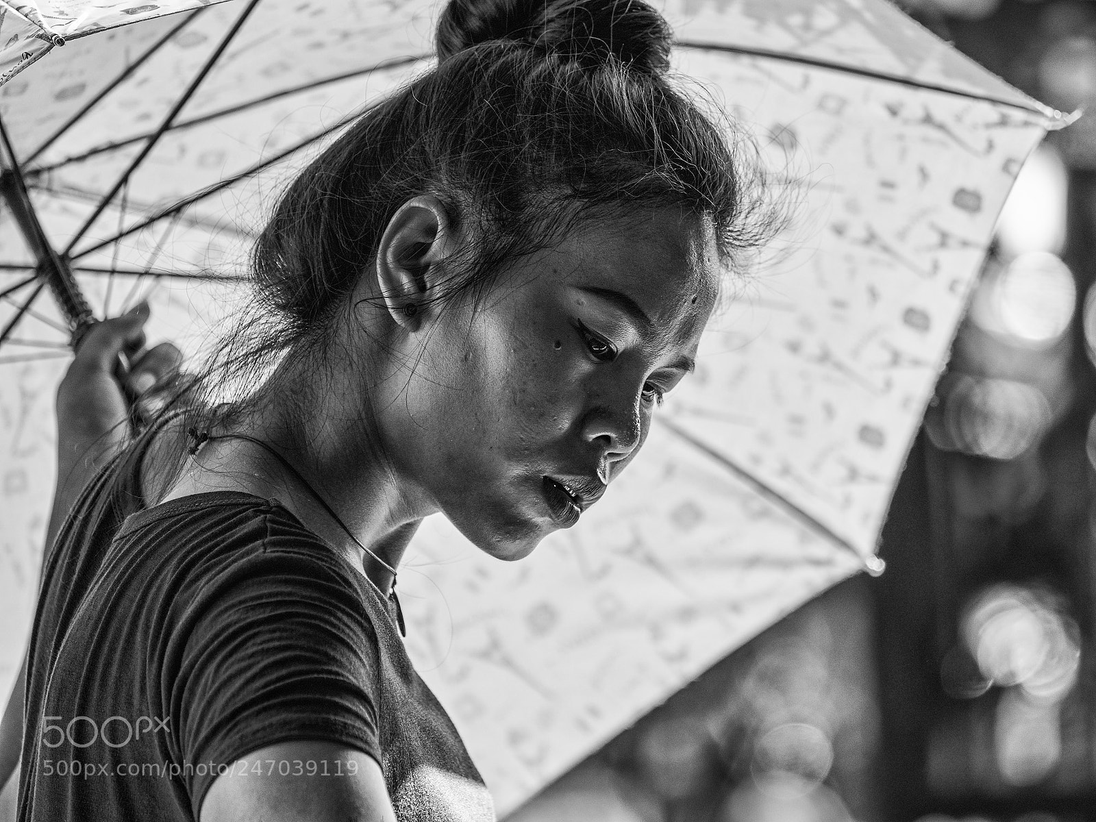 Olympus OM-D E-M1 Mark II sample photo. Umbrella photography