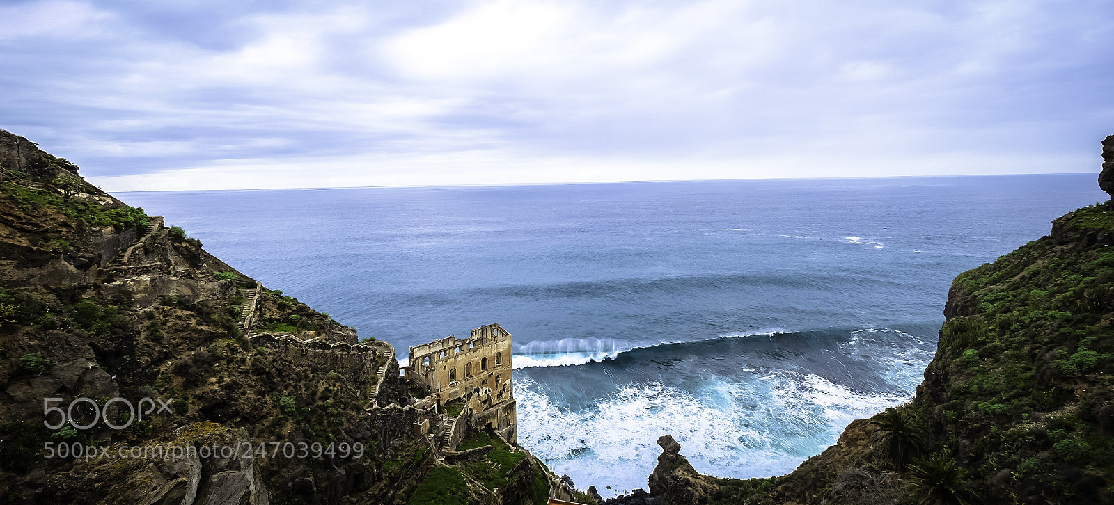 Fujifilm X-T1 sample photo. Burg photography