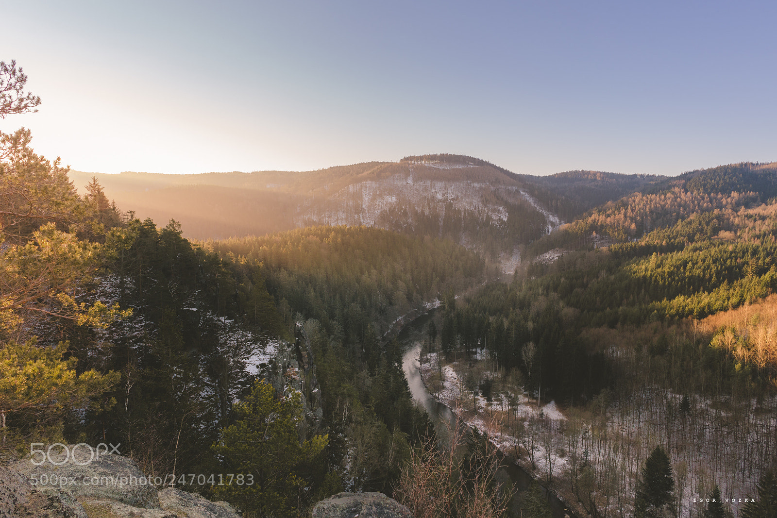 Sony a7R II sample photo. Sunrise in the valley photography