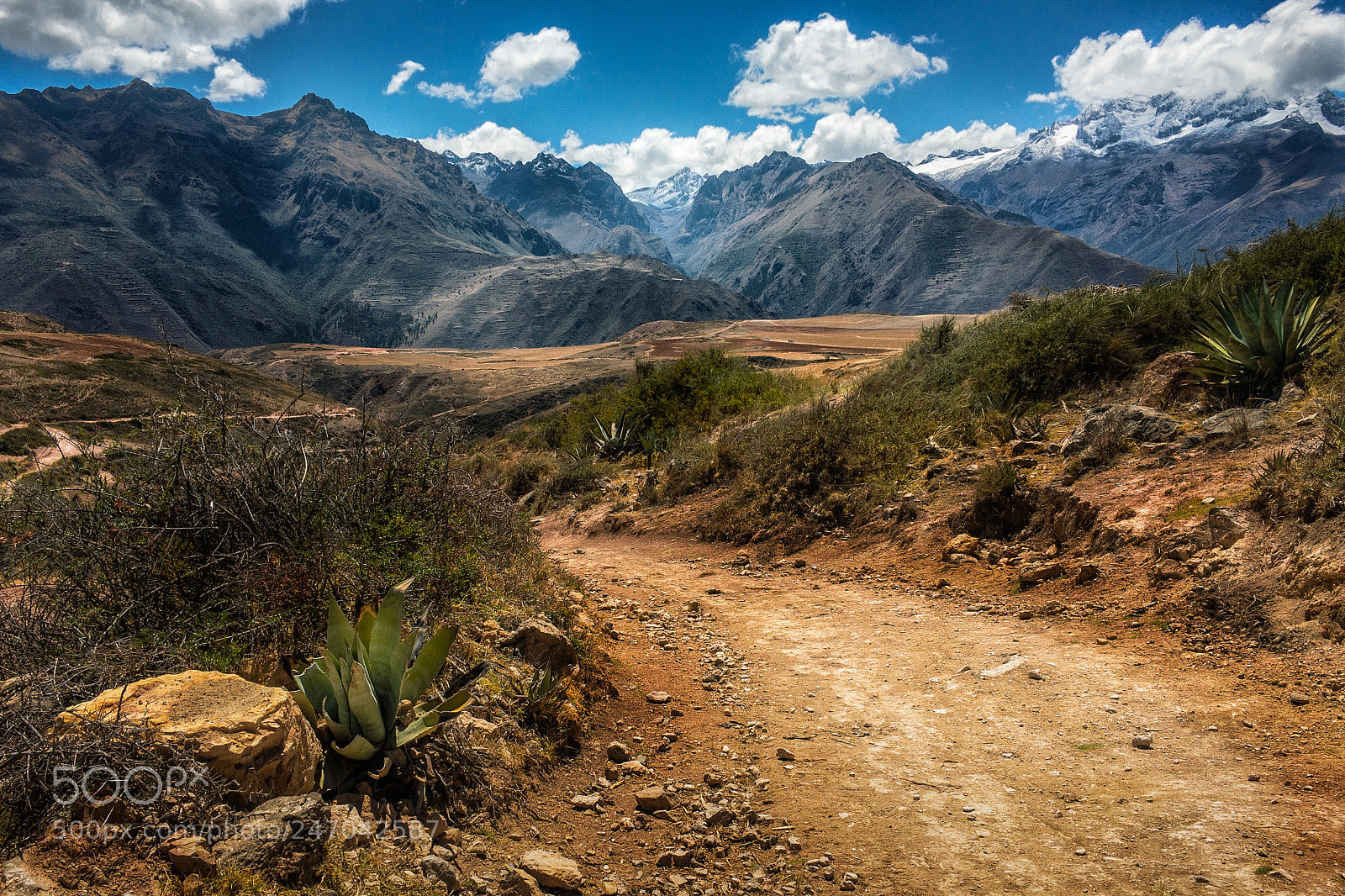 Apple iPhone 6s sample photo. Path to maras, peru photography