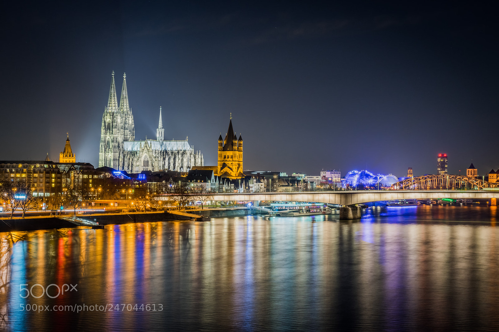 Sony a7 II sample photo. Night view on cologne photography