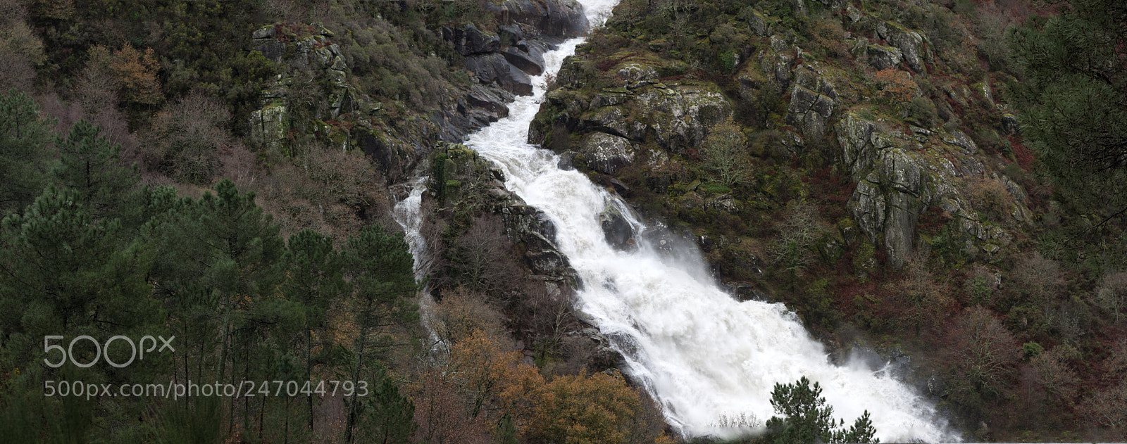 Canon EOS 40D sample photo. Fervenza no rio xesta photography