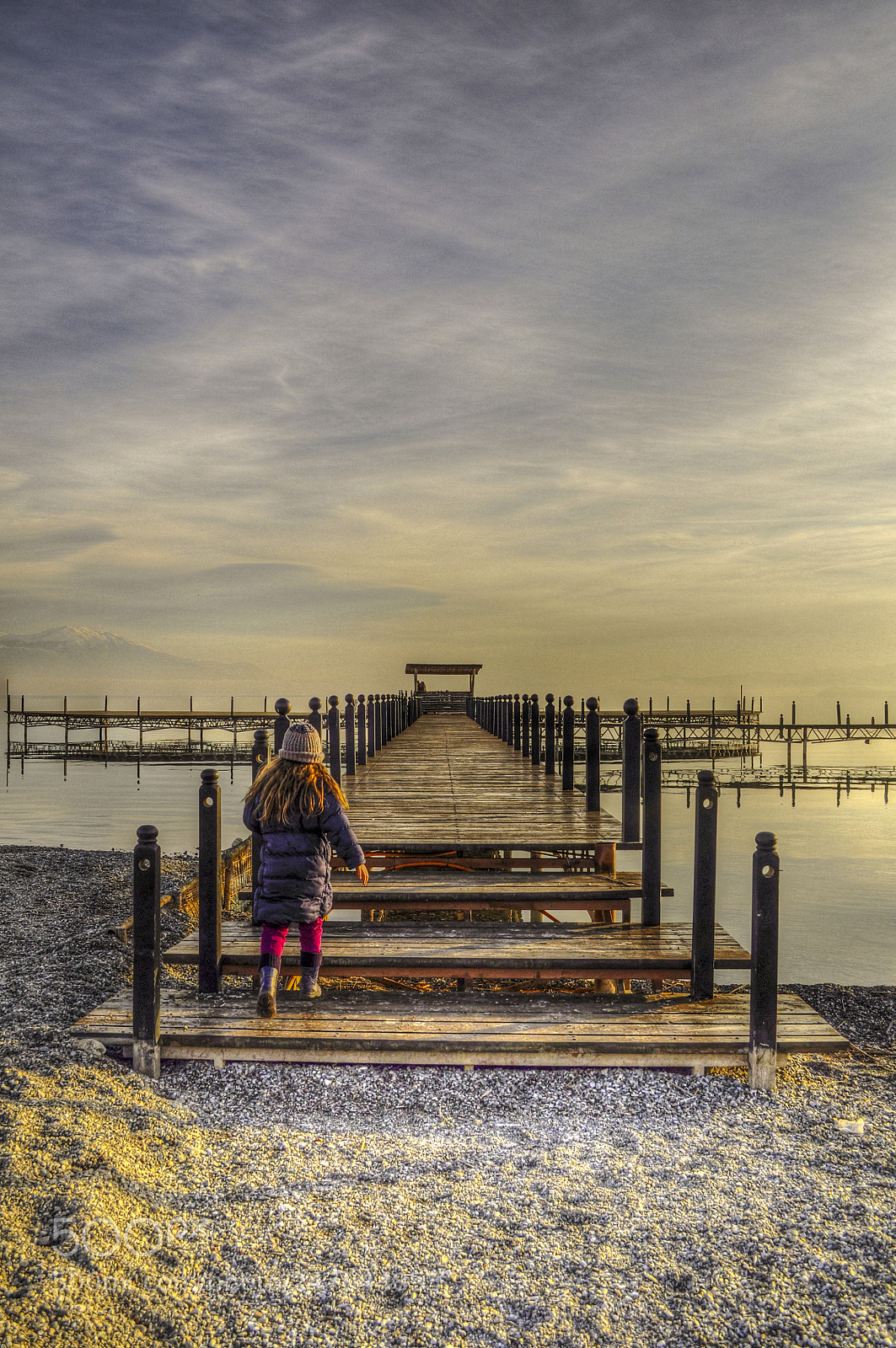 Nikon D5000 sample photo. Pier and kid photography