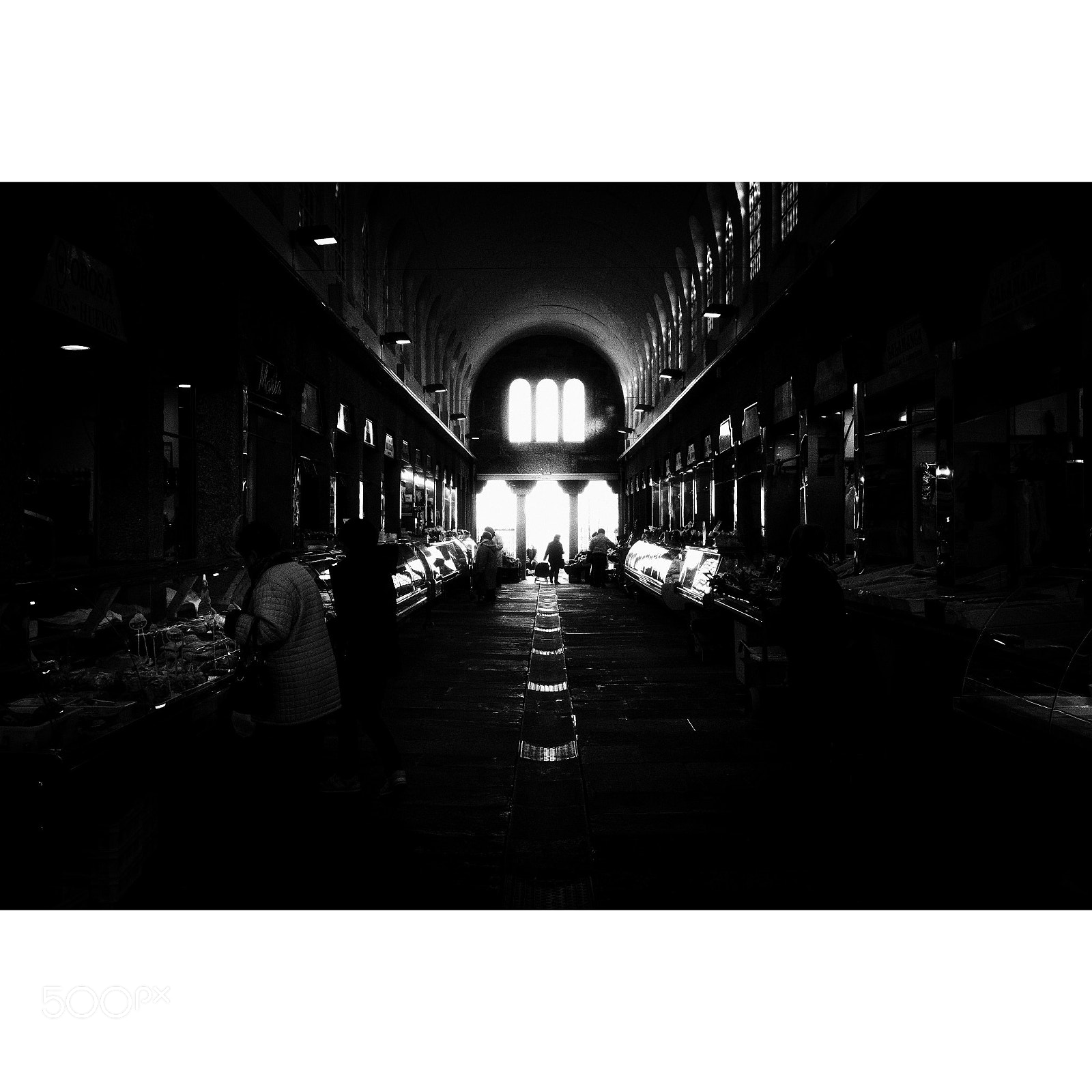 Fujifilm X100F sample photo. Praza de abastos photography