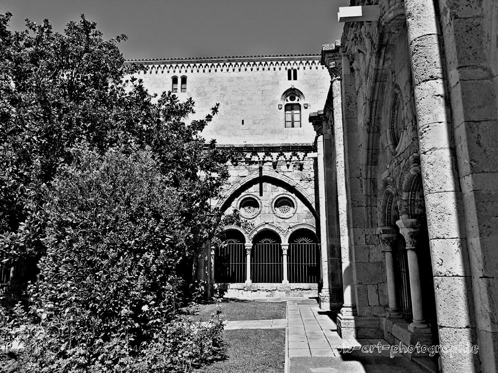 HUAWEI P10 sample photo. Girona photography