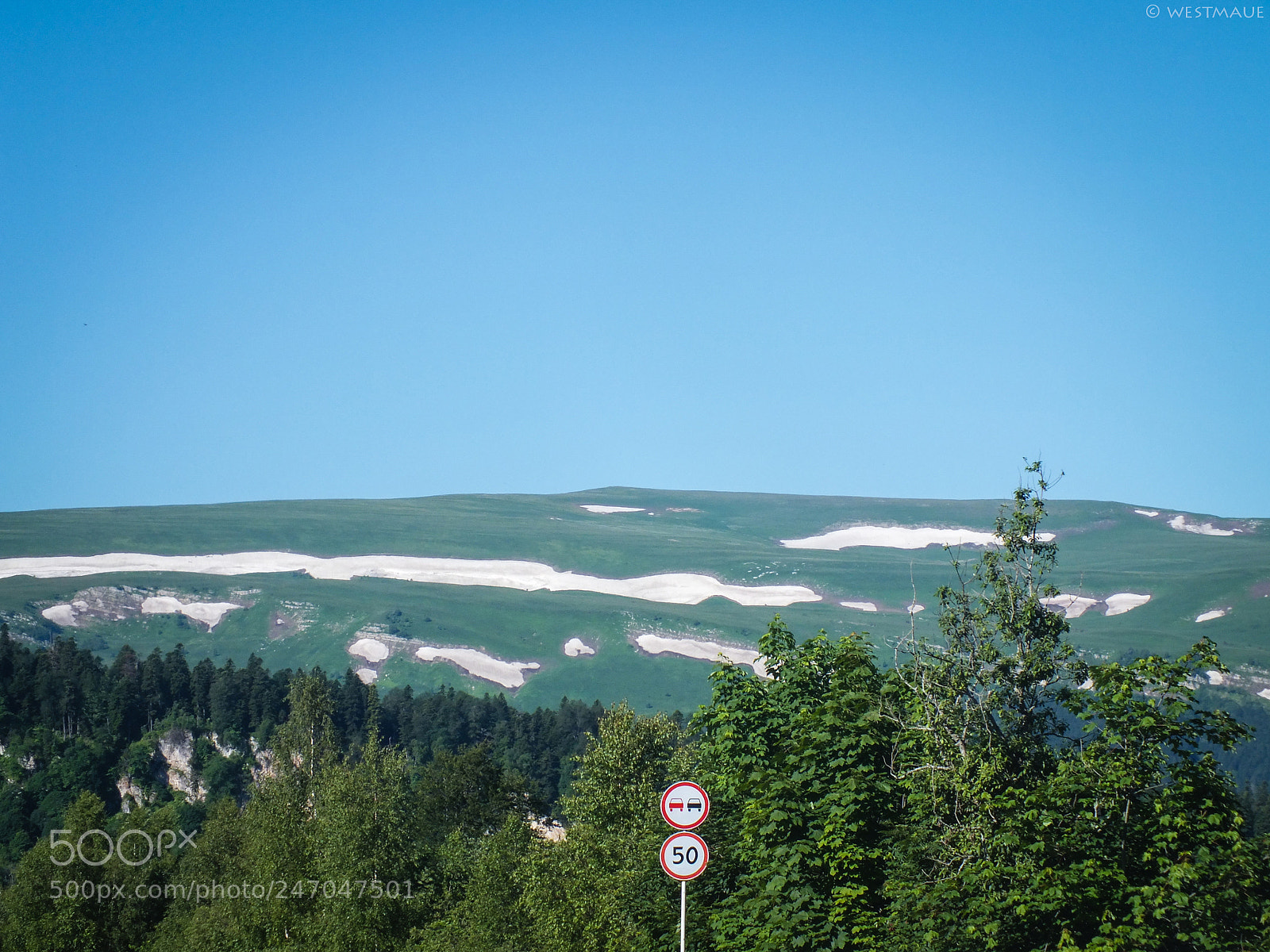 FujiFilm FinePix HS20 EXR (FinePix HS22 EXR) sample photo. Snow in the mountains photography