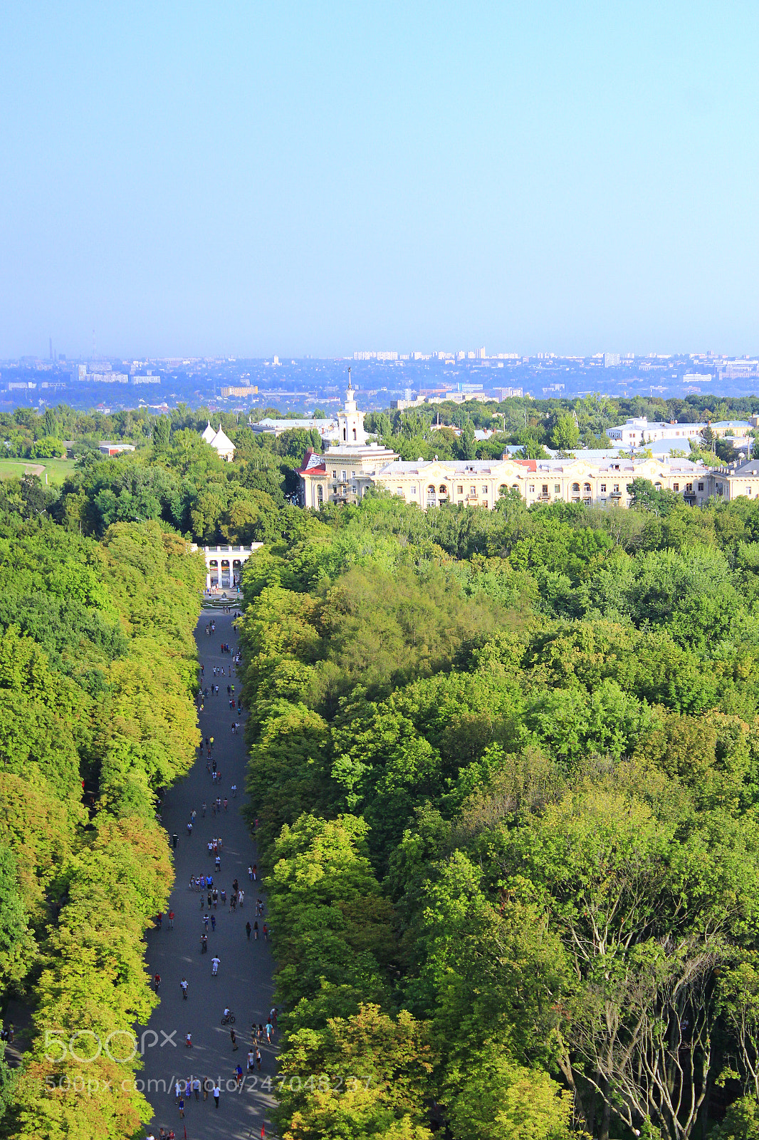 Canon EOS 600D (Rebel EOS T3i / EOS Kiss X5) sample photo. View of the city photography