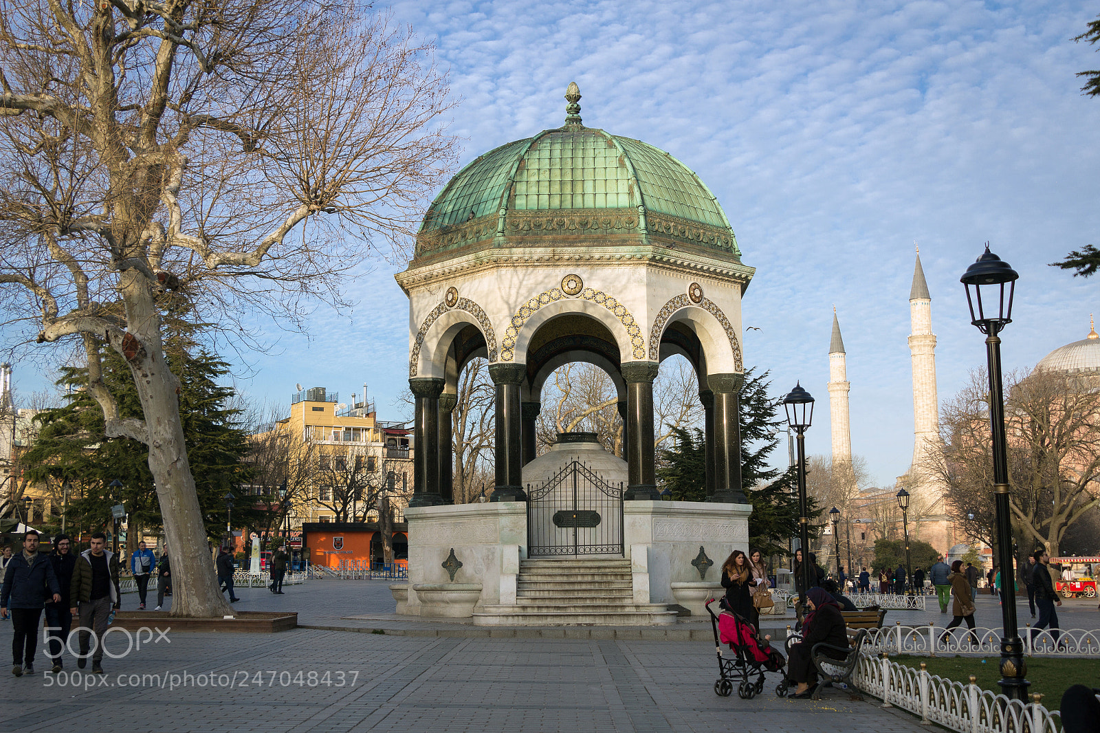 Canon EOS 600D (Rebel EOS T3i / EOS Kiss X5) sample photo. Sultanahmet square photography