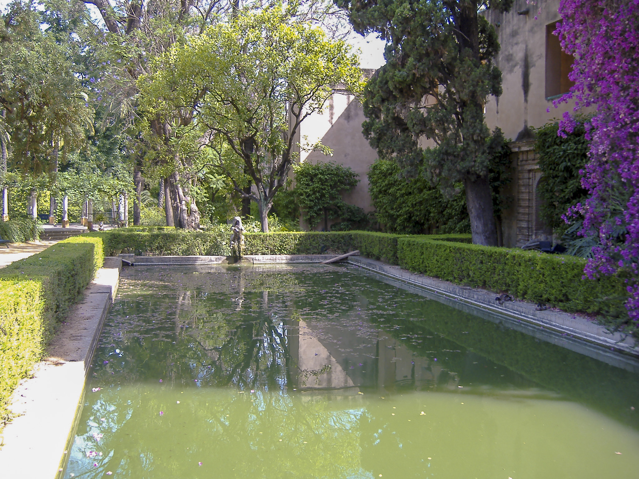 Fujifilm FinePix A345 sample photo. Sevilla photography