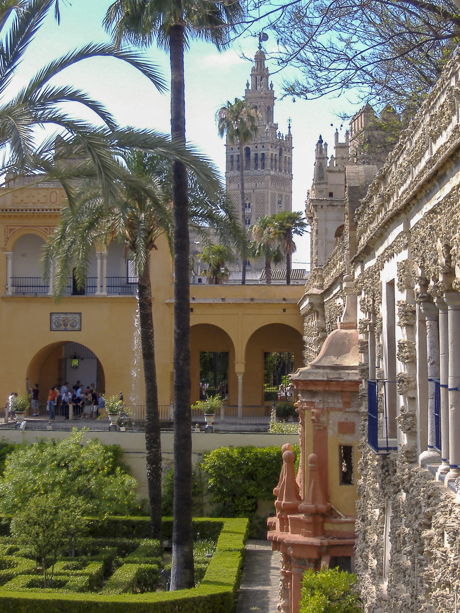 Fujifilm FinePix A345 sample photo. Sevilla photography