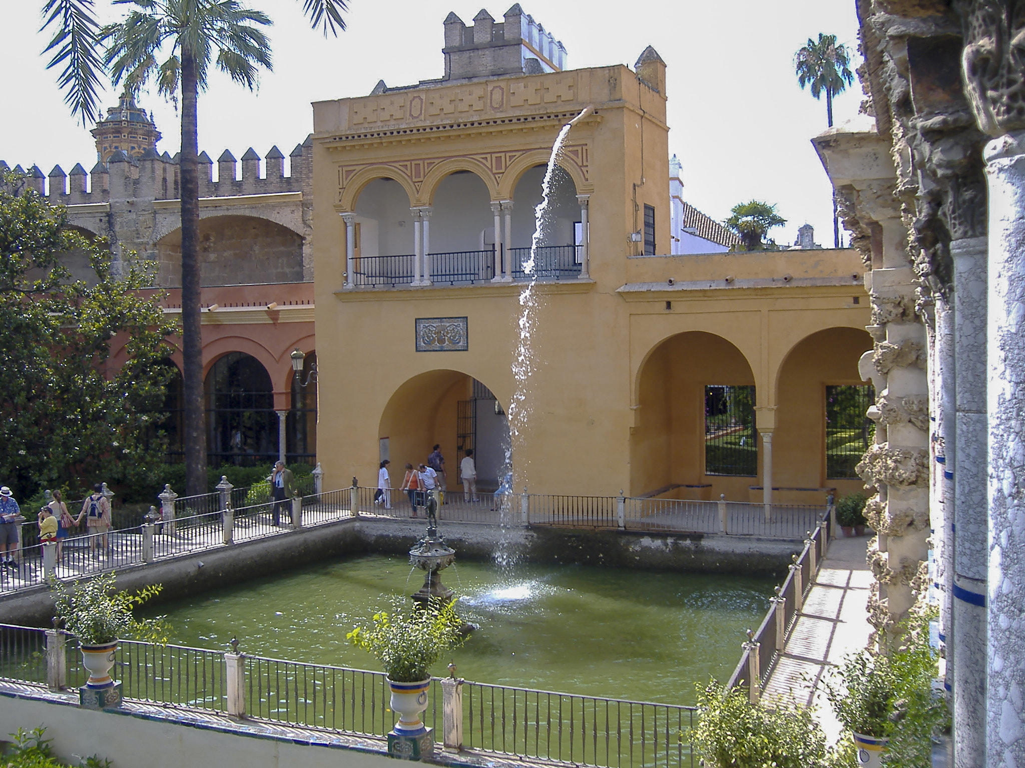 Fujifilm FinePix A345 sample photo. Sevilla photography