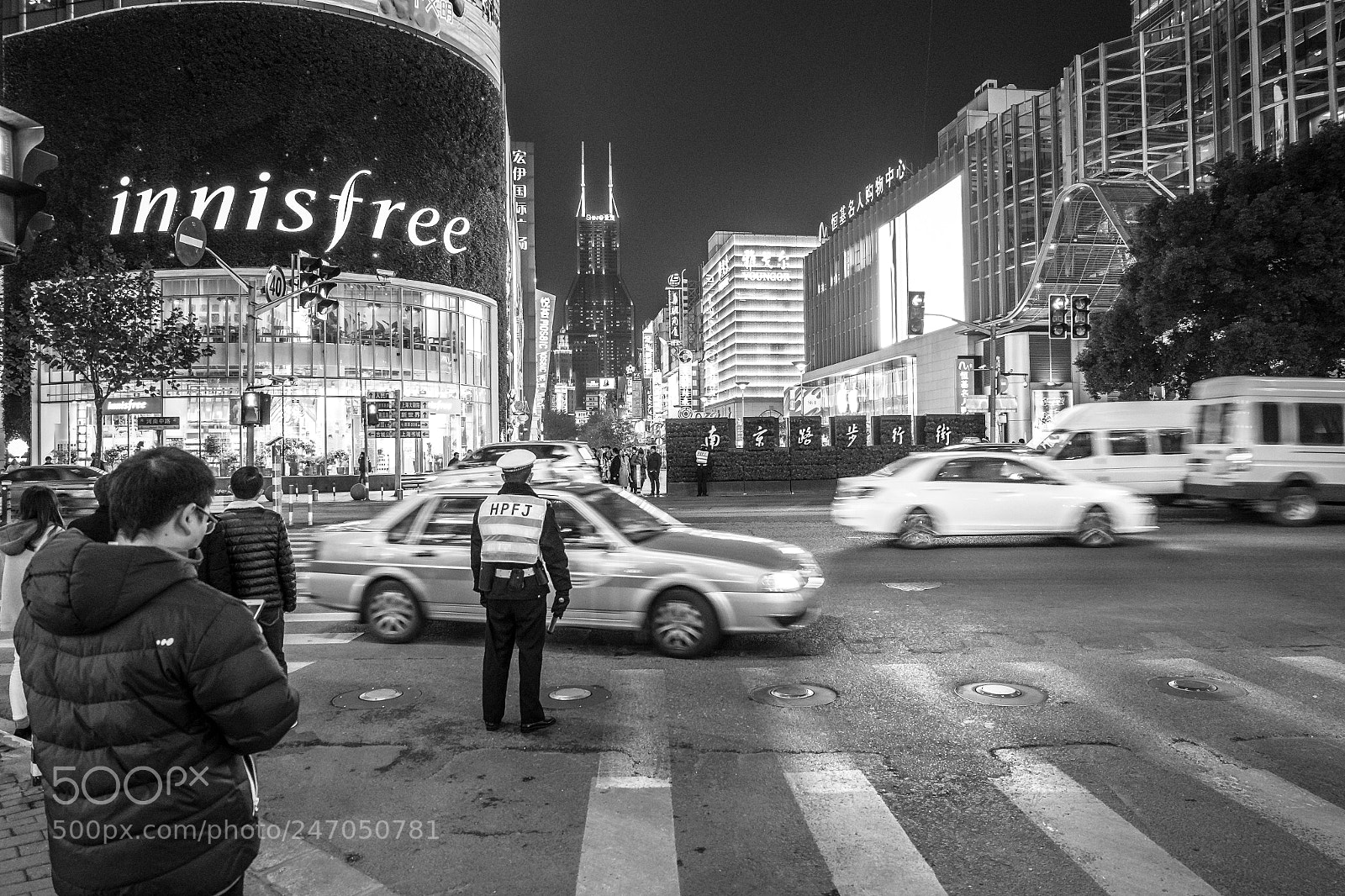 Fujifilm X-T10 sample photo. Crosswalk photography