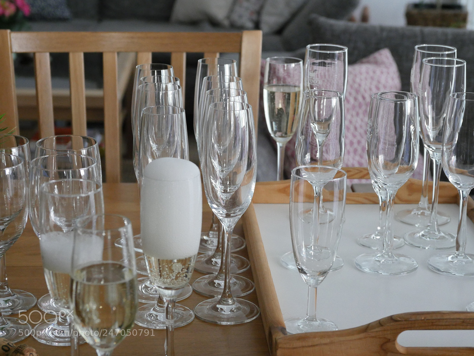Panasonic Lumix DMC-GH4 sample photo. Serve champagne photography