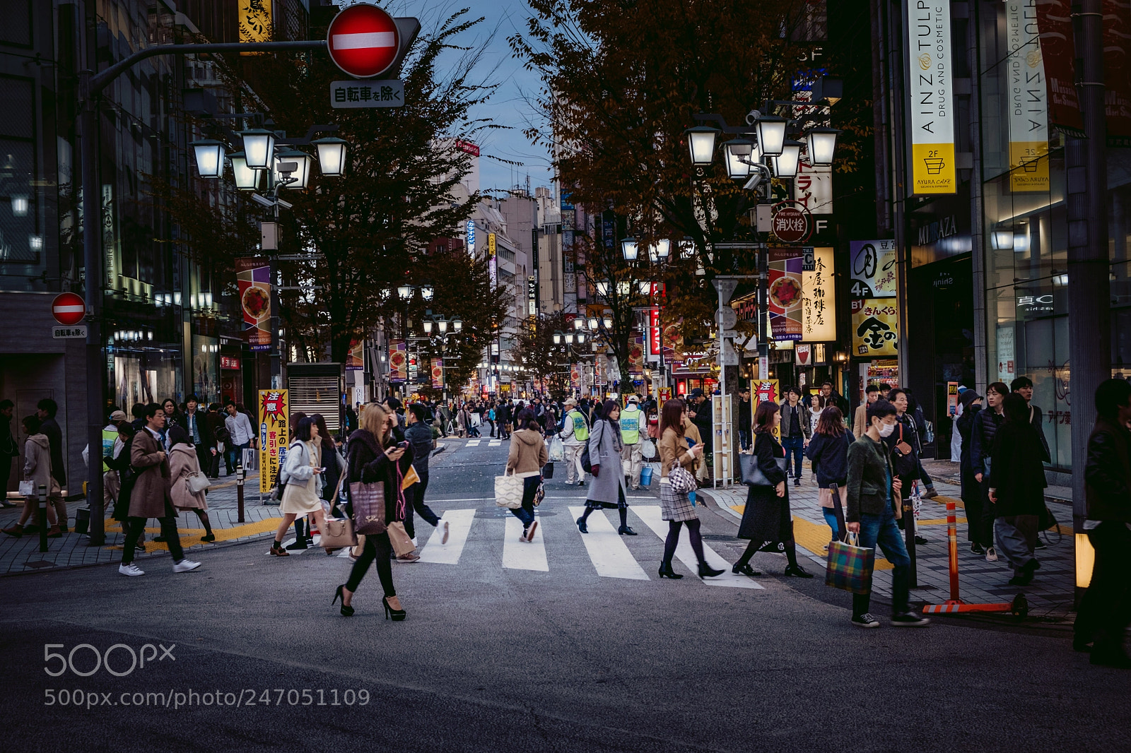 Fujifilm X-T2 sample photo. People crossing_0001.jpg photography