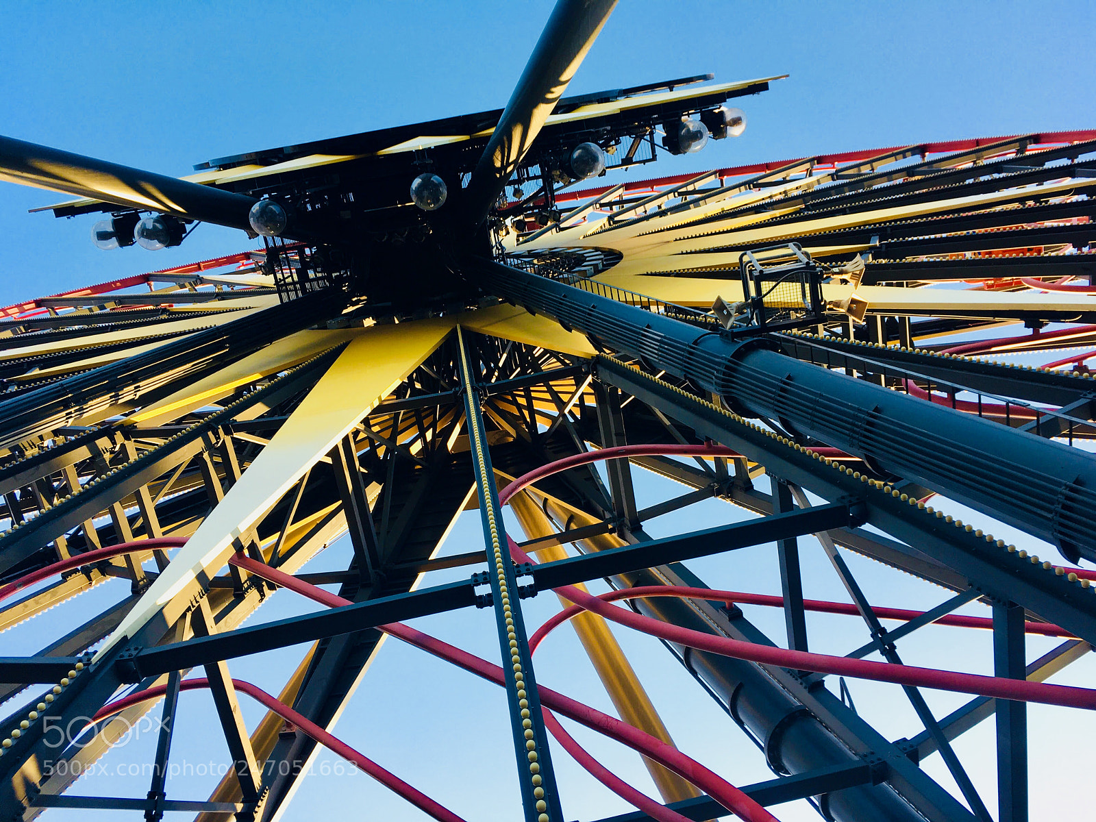 Apple iPhone SE sample photo. Ferris wheel photography