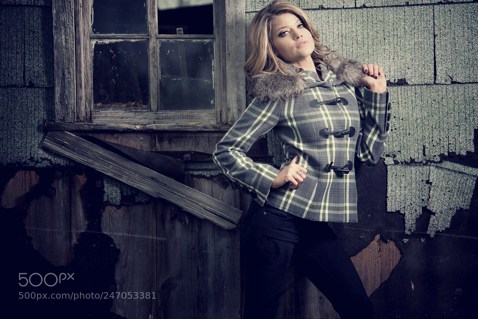 Nikon D800 sample photo. Winter fashion photography