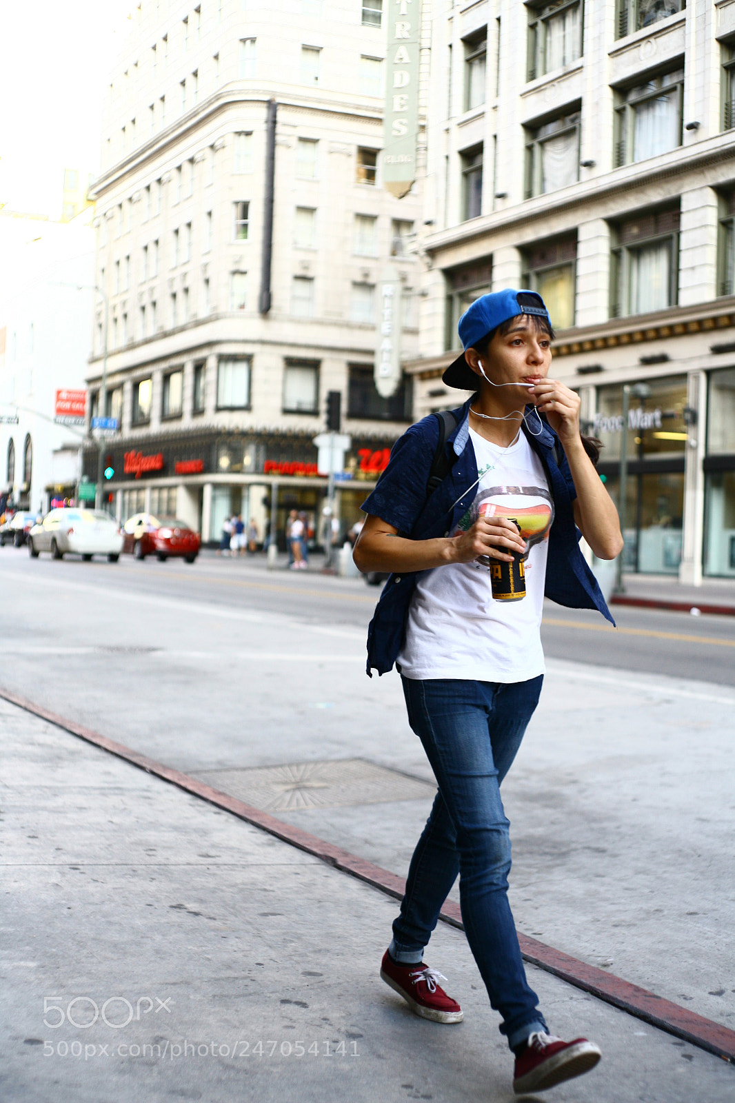Canon EOS 5D sample photo. Talk & walk photography