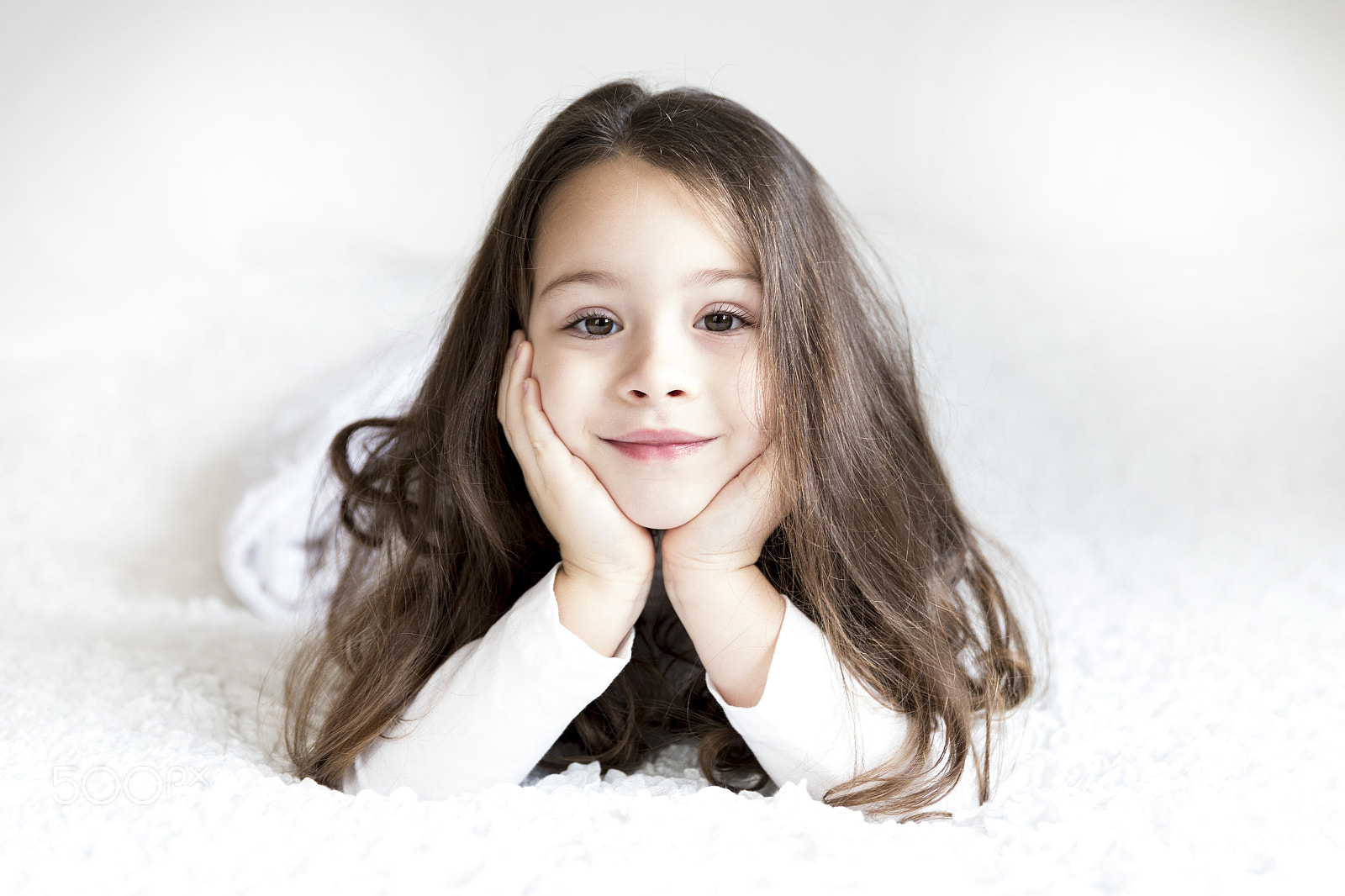 Canon EOS 6D Mark II sample photo. Noemi in white photography