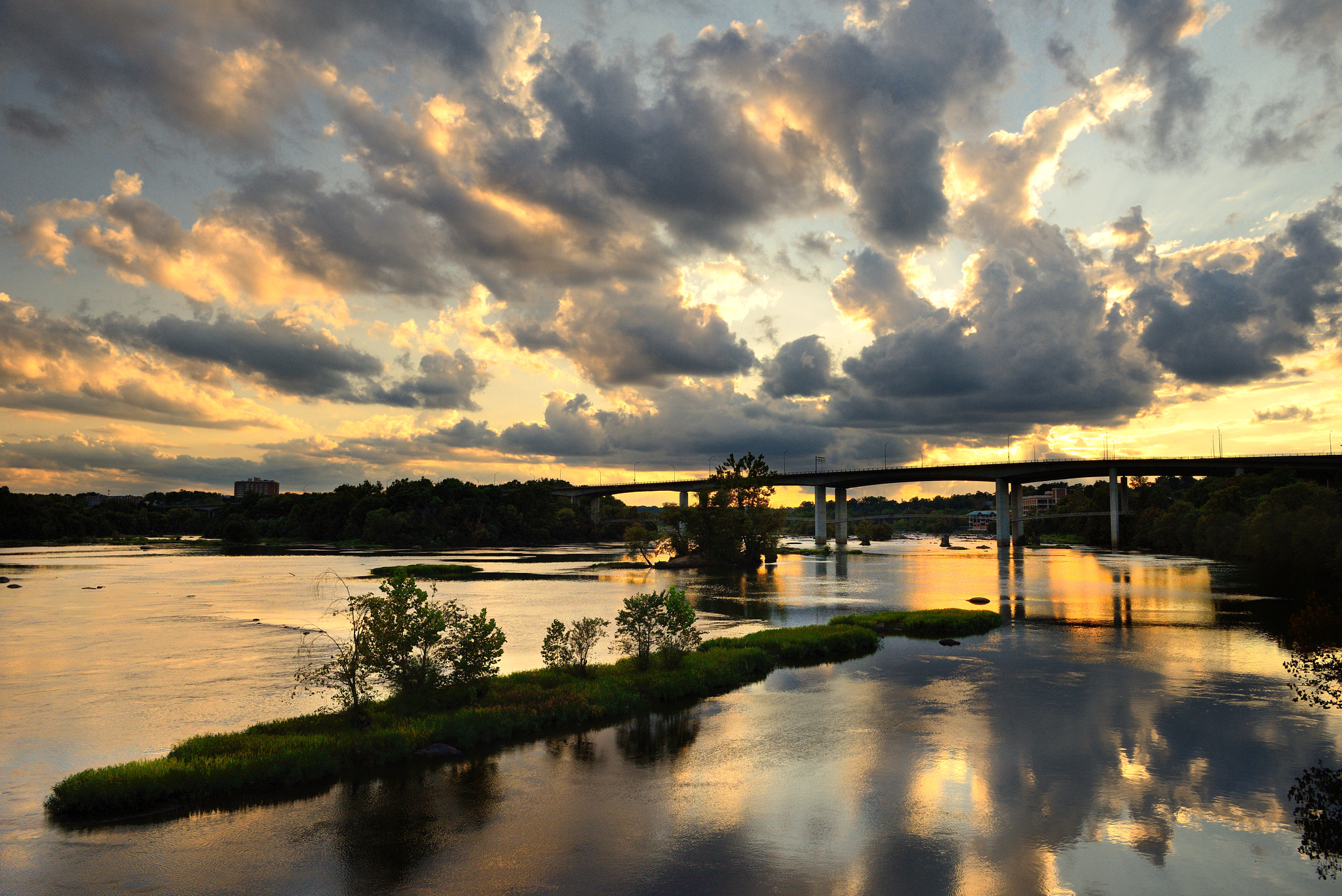 Nikon AF-S Nikkor 24-70mm F2.8G ED sample photo. Richmond-upon-james photography