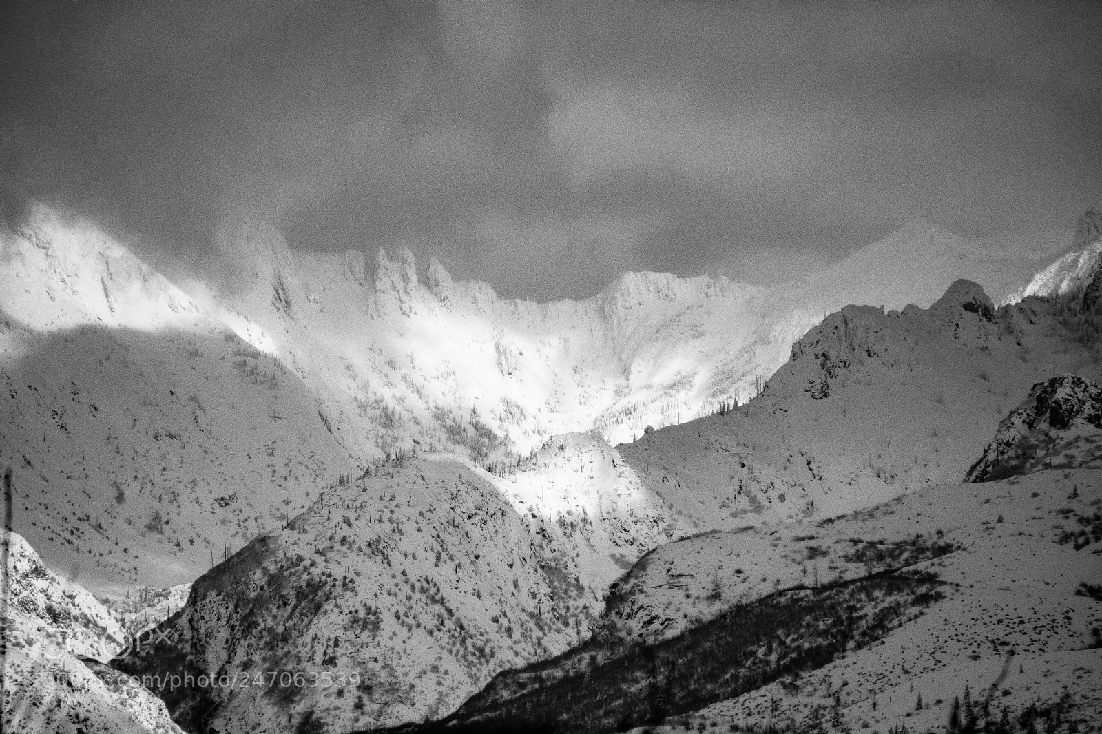 Nikon D5600 sample photo. Peaks and valleys photography