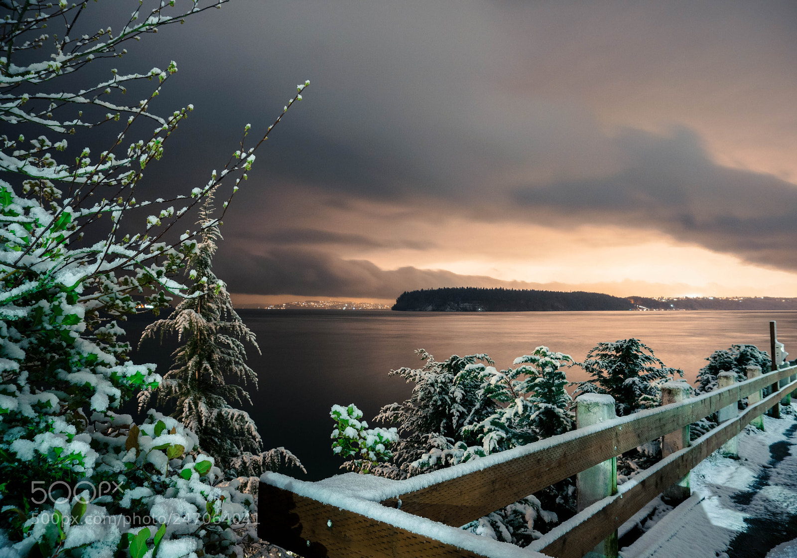 Sony a6500 sample photo. A light snow dust photography