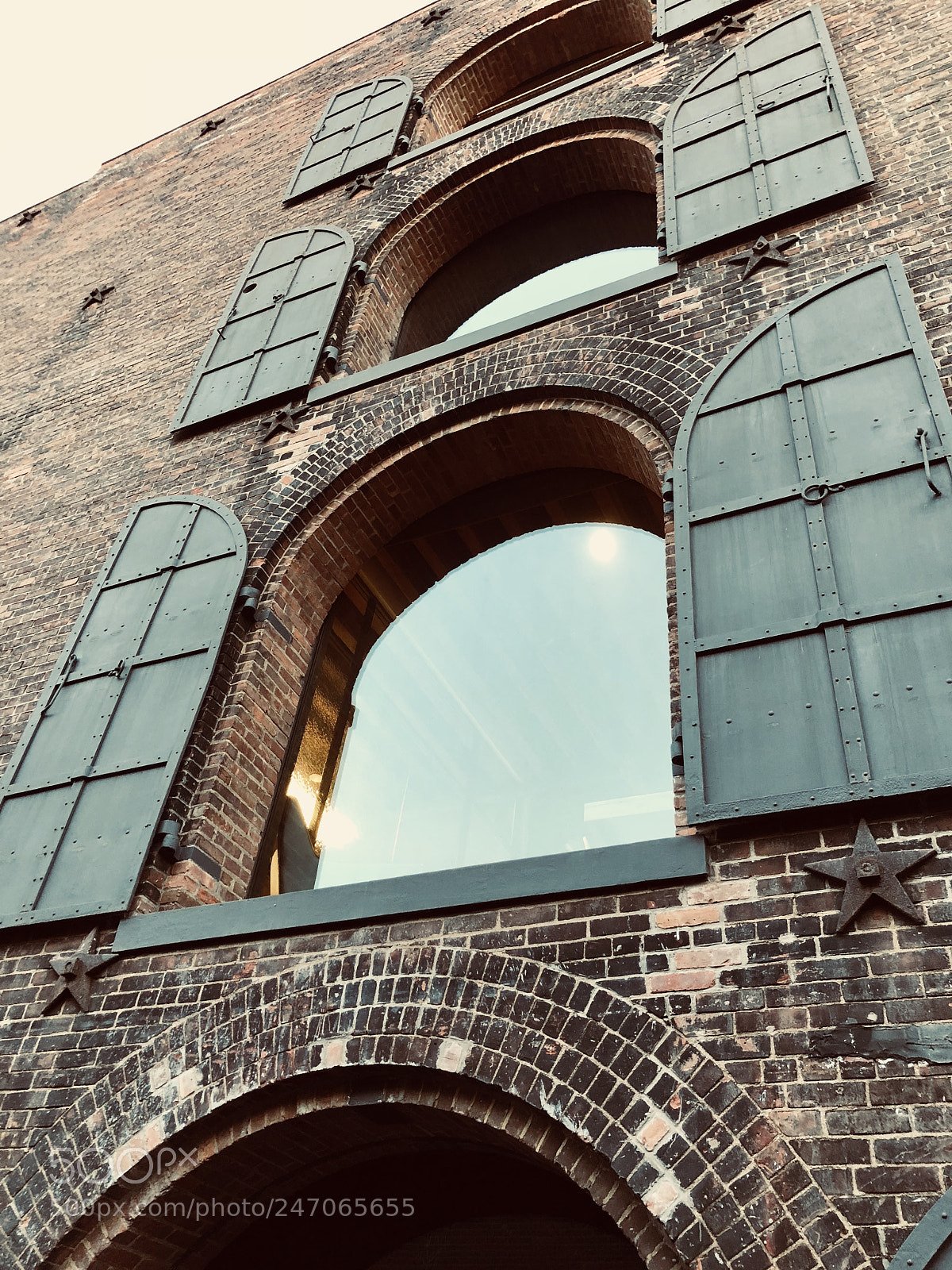 Apple iPhone 8 Plus sample photo. Windows photography