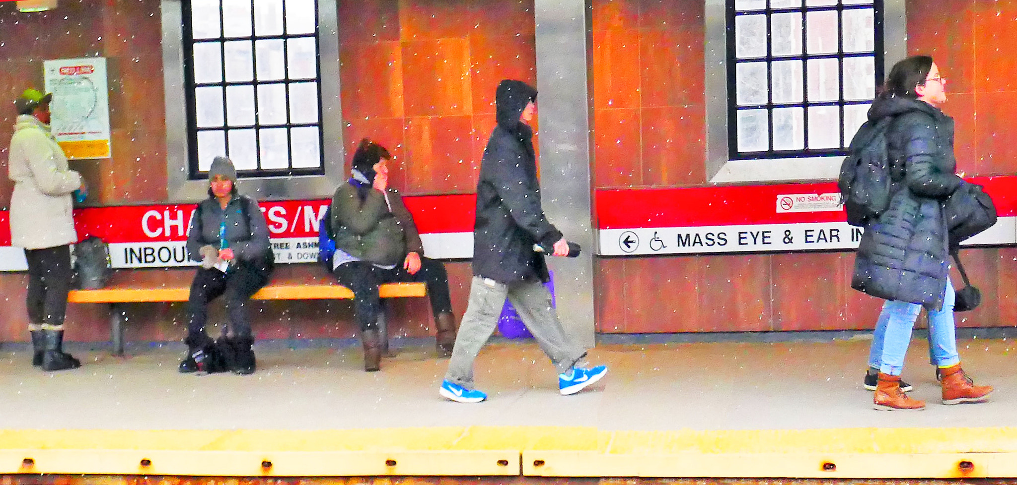 Panasonic Lumix DMC-ZS100 (Lumix DMC-TZ100) sample photo. Snow flurries at charles street station photography