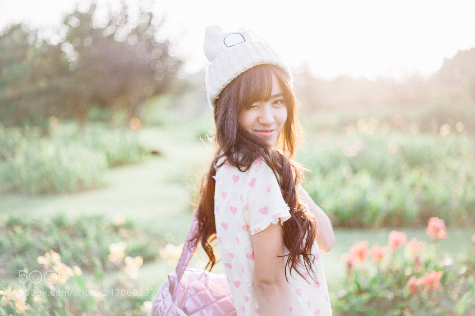 Canon EOS 5D sample photo. The beauty girl and photography