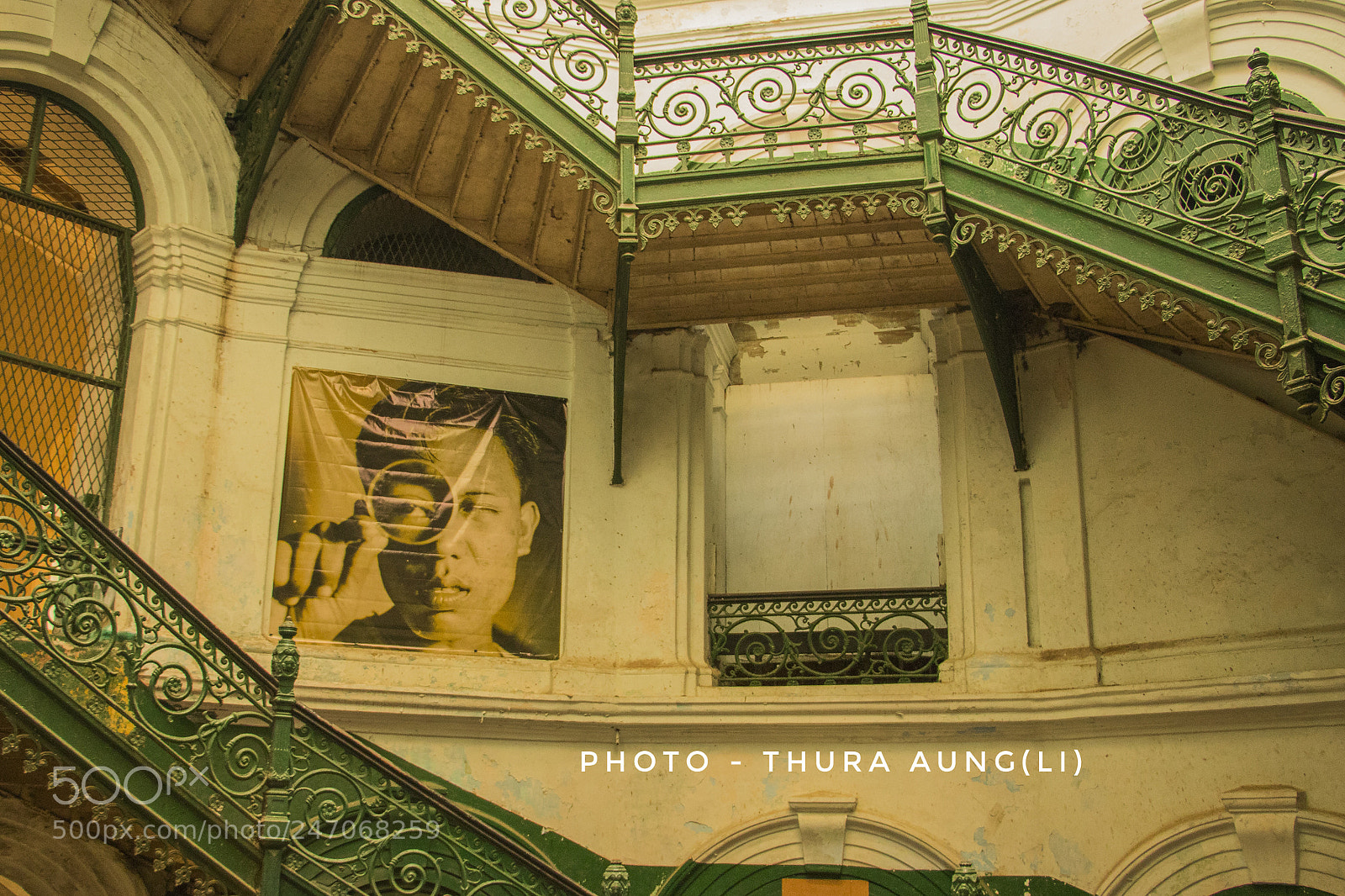 Canon EOS 800D (EOS Rebel T7i / EOS Kiss X9i) sample photo. The old yangon secretariat photography