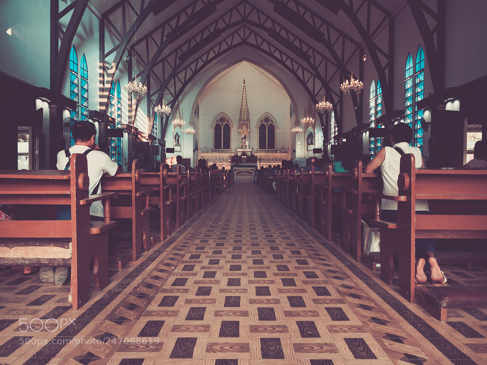 Olympus OM-D E-M5 II sample photo. A mass in a photography