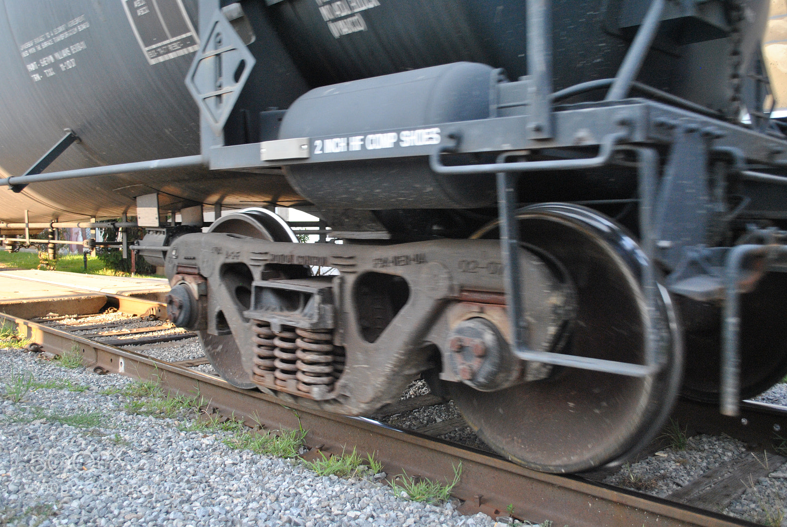 Nikon D3000 sample photo. "weight" photography