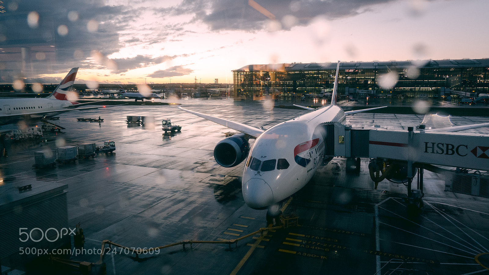 Sony Cyber-shot DSC-RX100 IV sample photo. Heathrow sunset photography