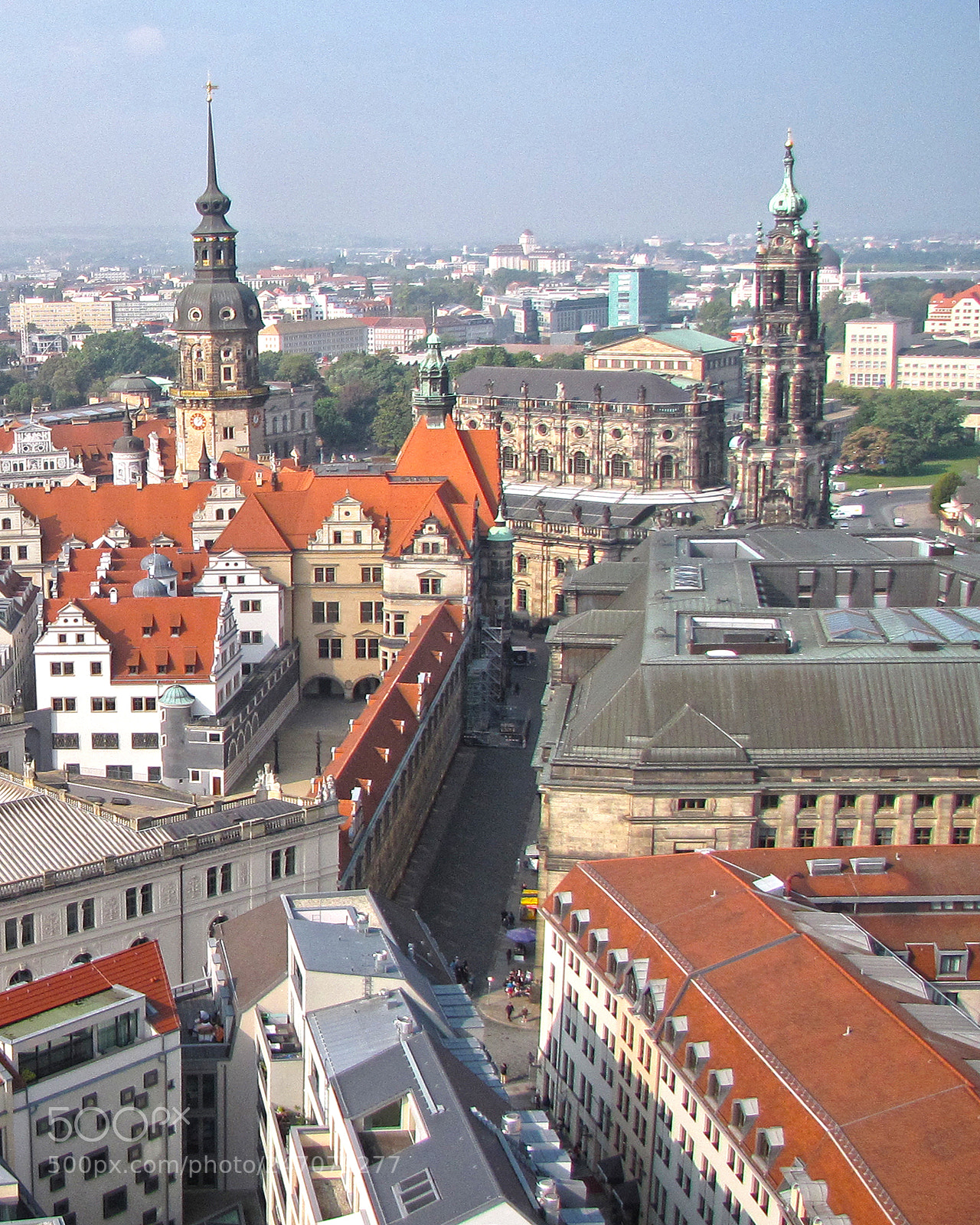 Canon PowerShot SX10 IS sample photo. Towers and roofs photography